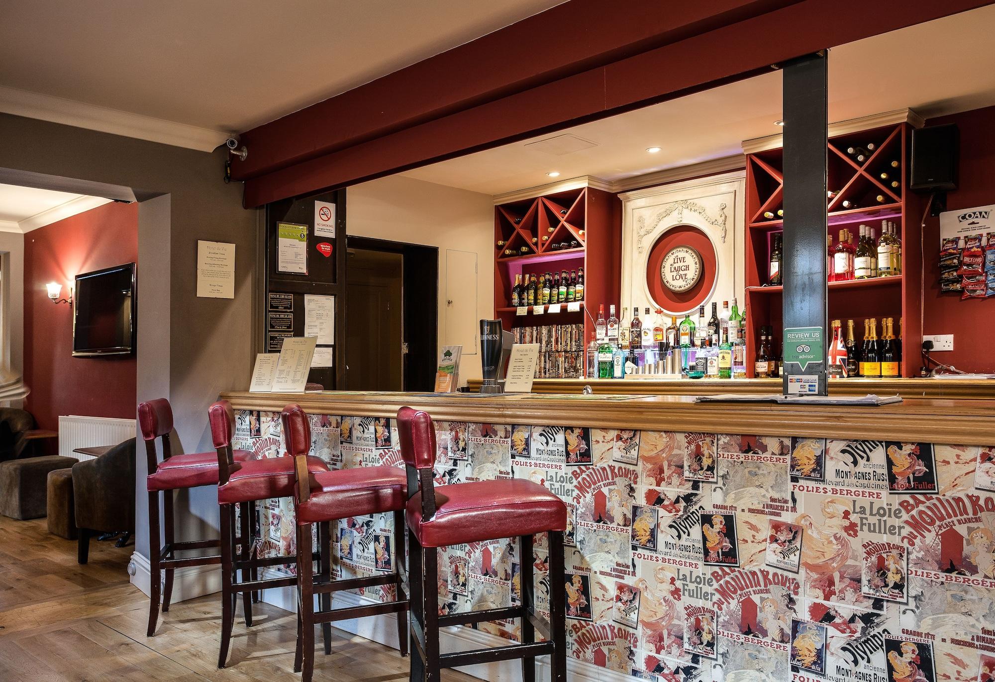 Bar/Salón Hotel de Vie