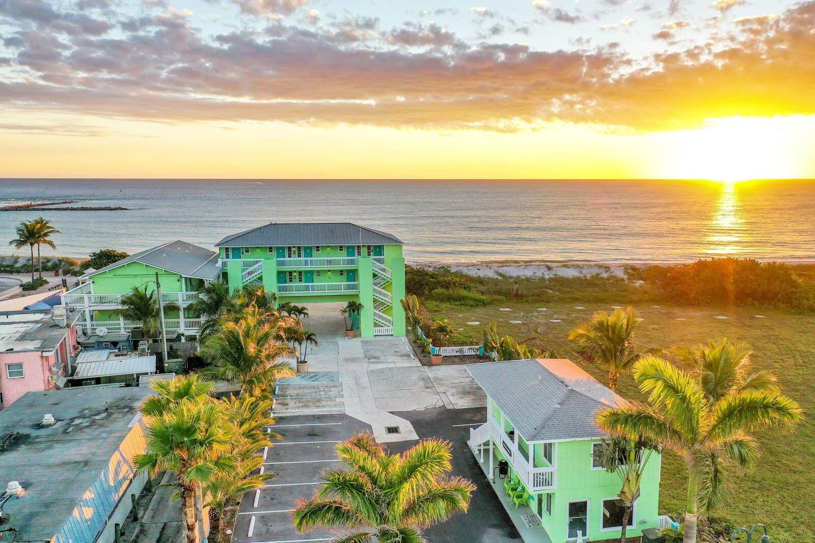 Varios Sunrise Sands