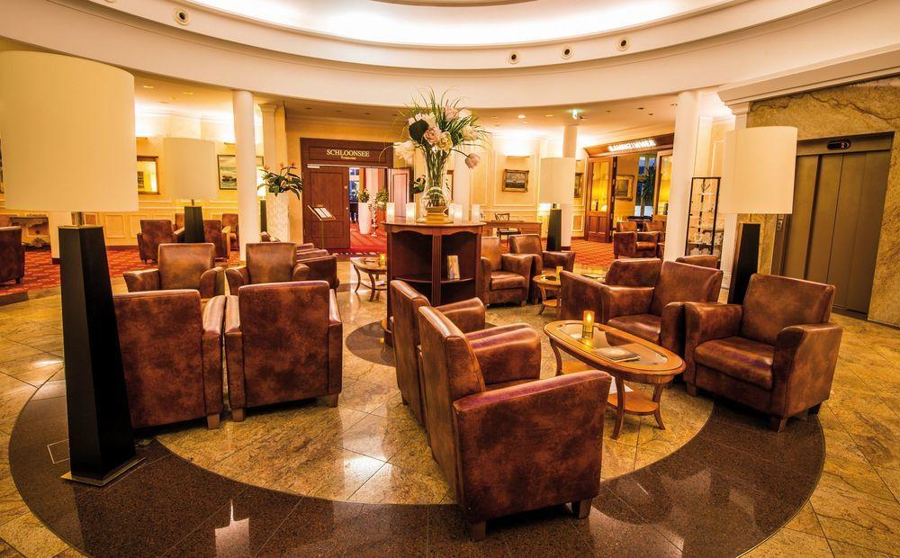 Vista Lobby Kaiser Spa Hotel Zur Post