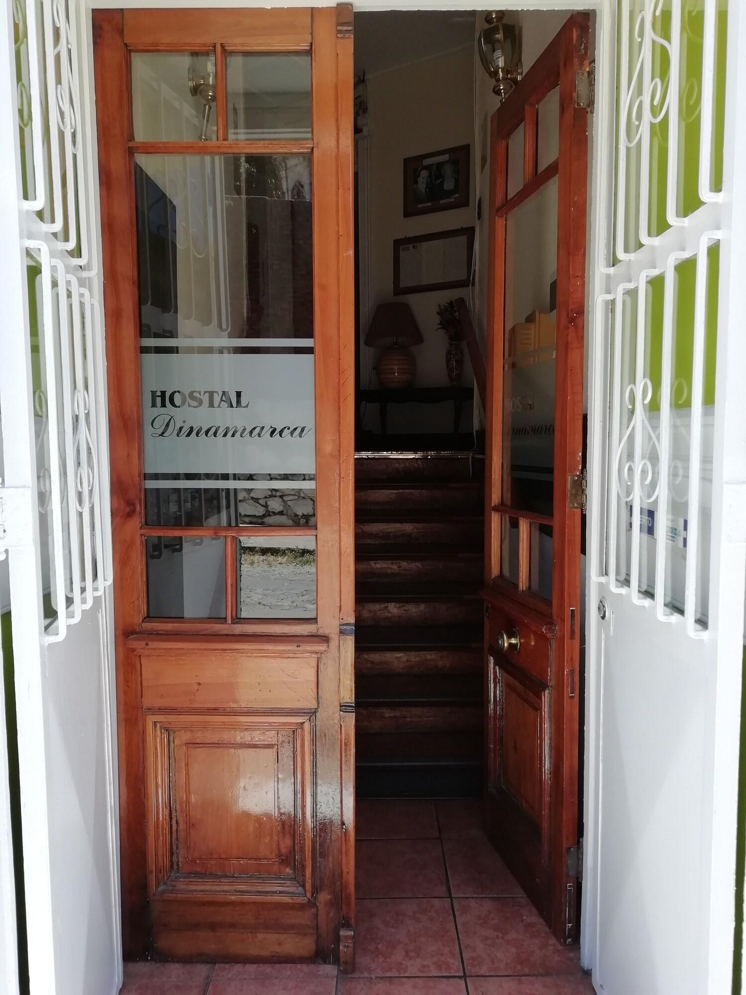 Vista Lobby Hostal Dinamarca