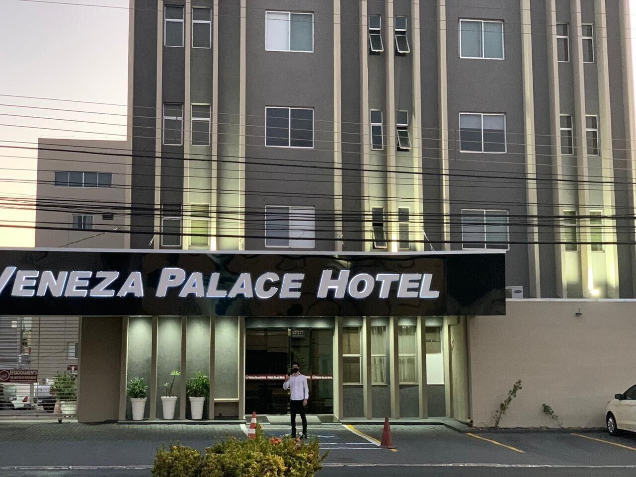 Vista Exterior Veneza Palace Hotel