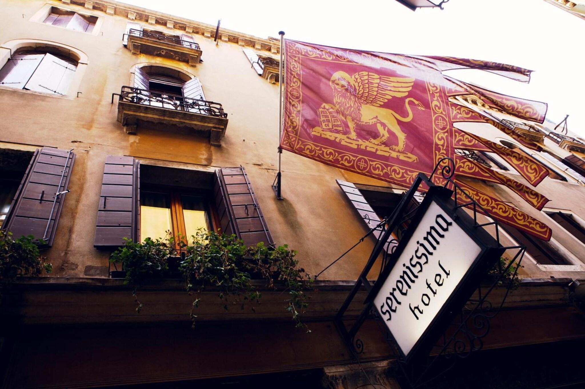 Vista Exterior Hotel Serenissima