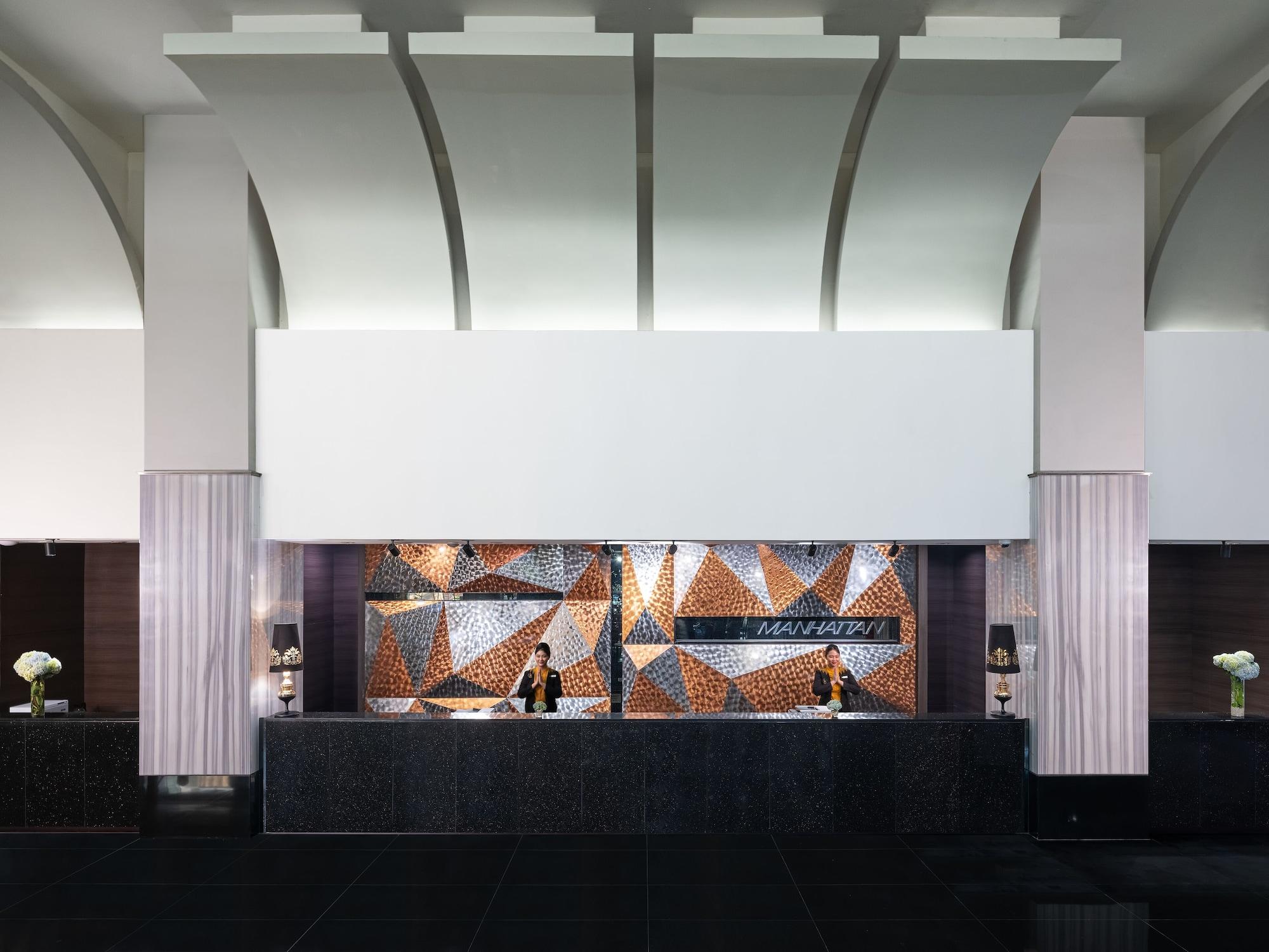 Vista Lobby Manhattan Hotel Jakarta