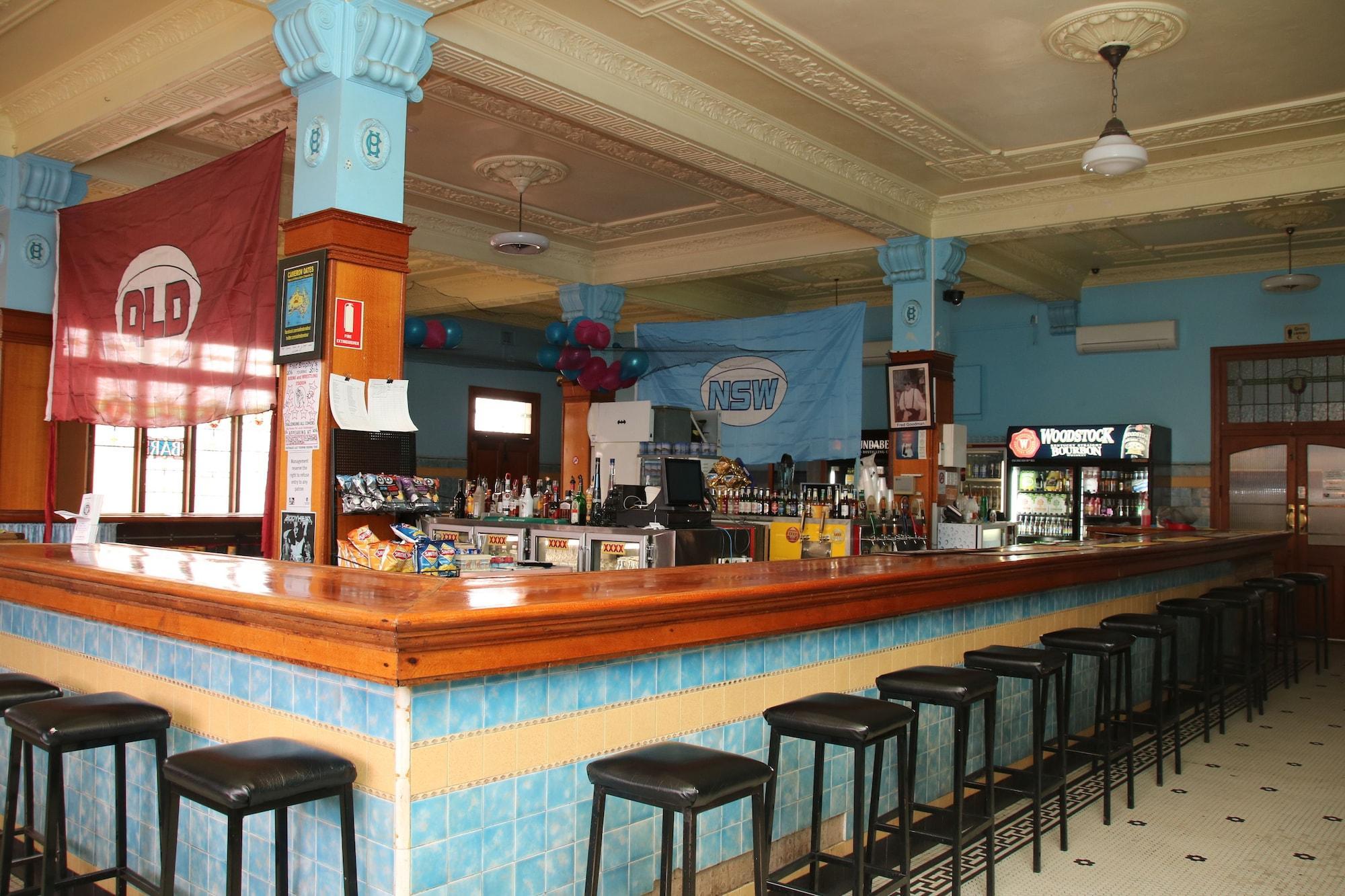 Bar/Salón Hotel Corones