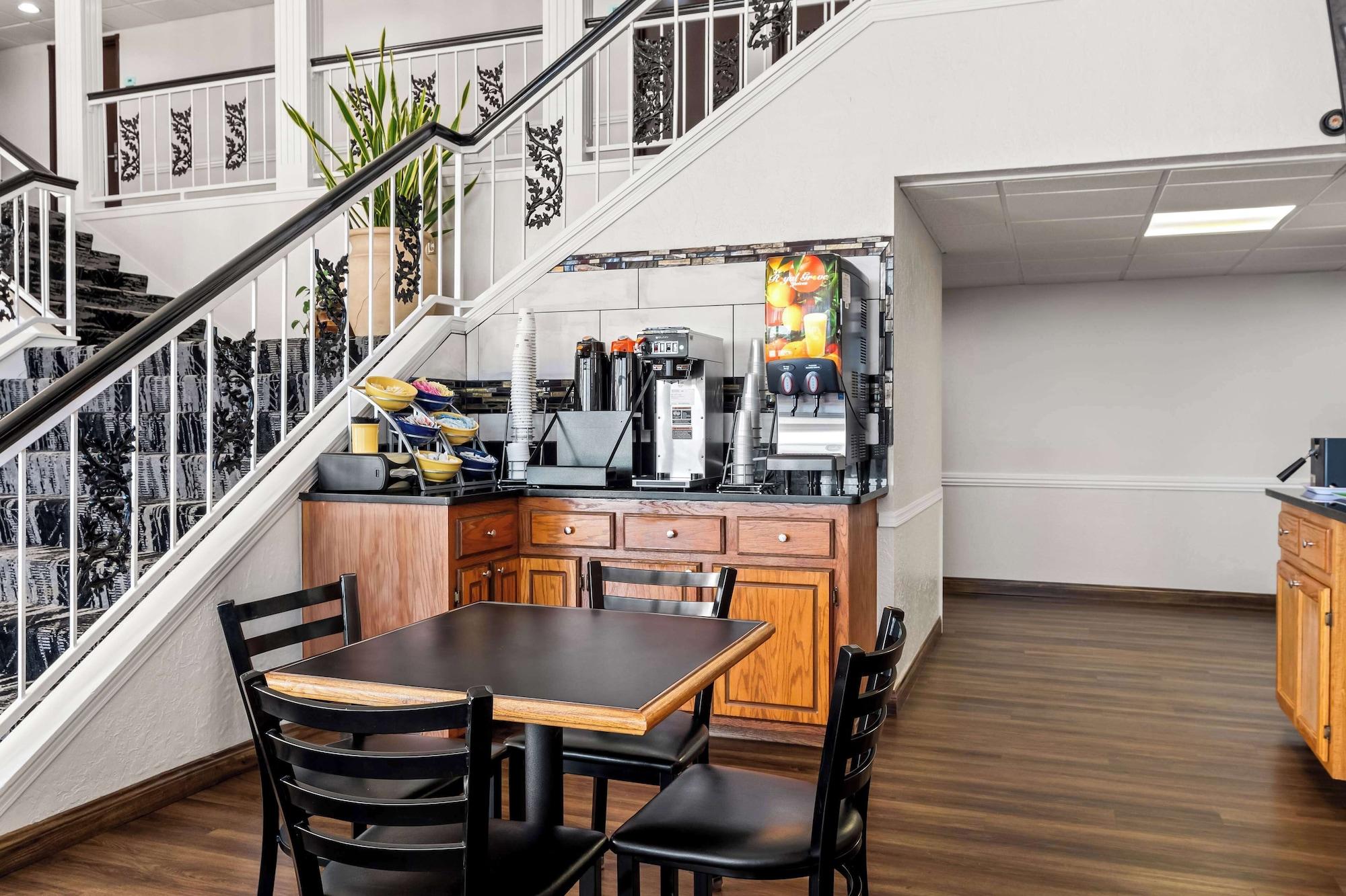 Restaurant SureStay Hotel by Best Western Duncan