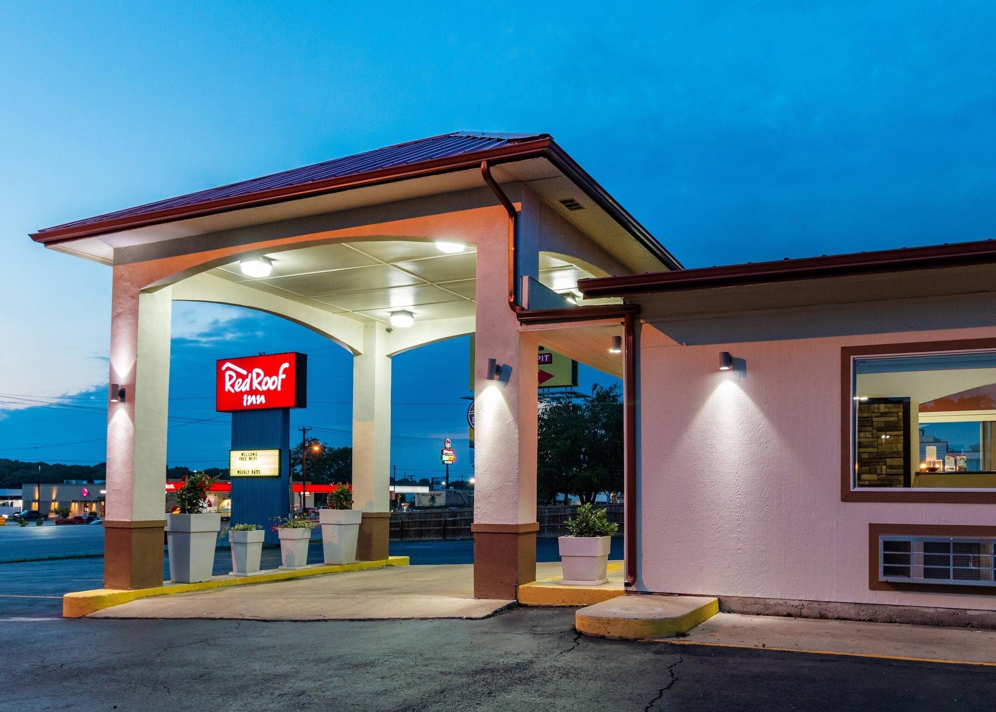 Vista Exterior Red Roof Inn Buffalo, TX
