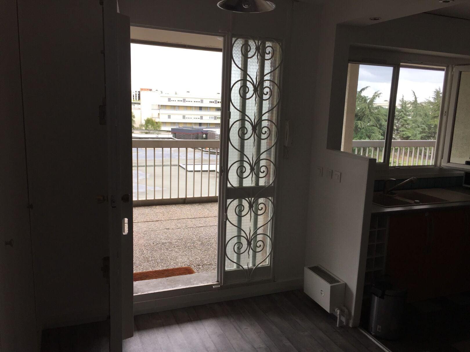 Vista Exterior Home Peace