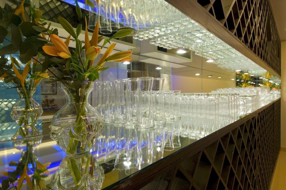 Bar/Salón Mapple Express