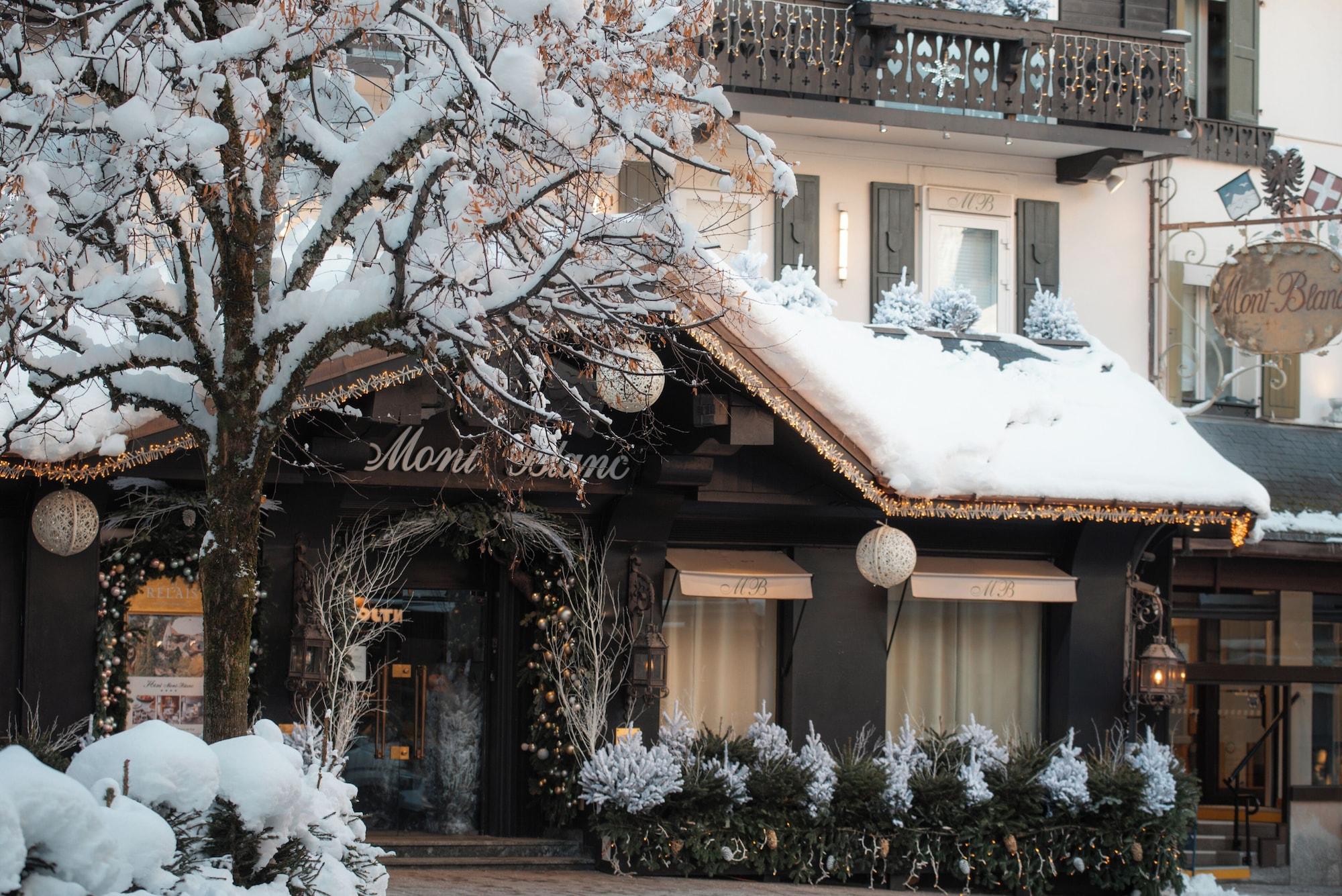 Vista Exterior Hotel Mont Blanc