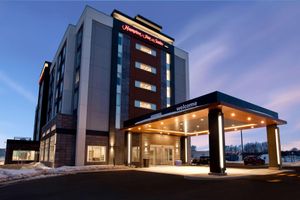 Alojamiento - Hampton Inn & Suites Ottawa West