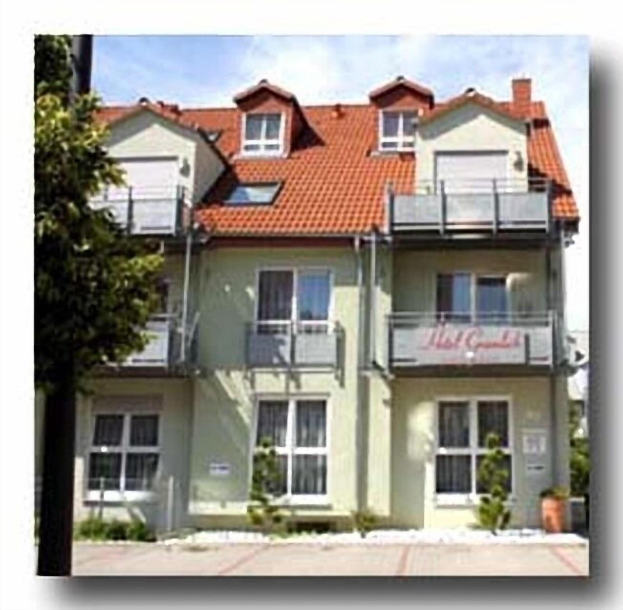 Varios Hotel Gramlich