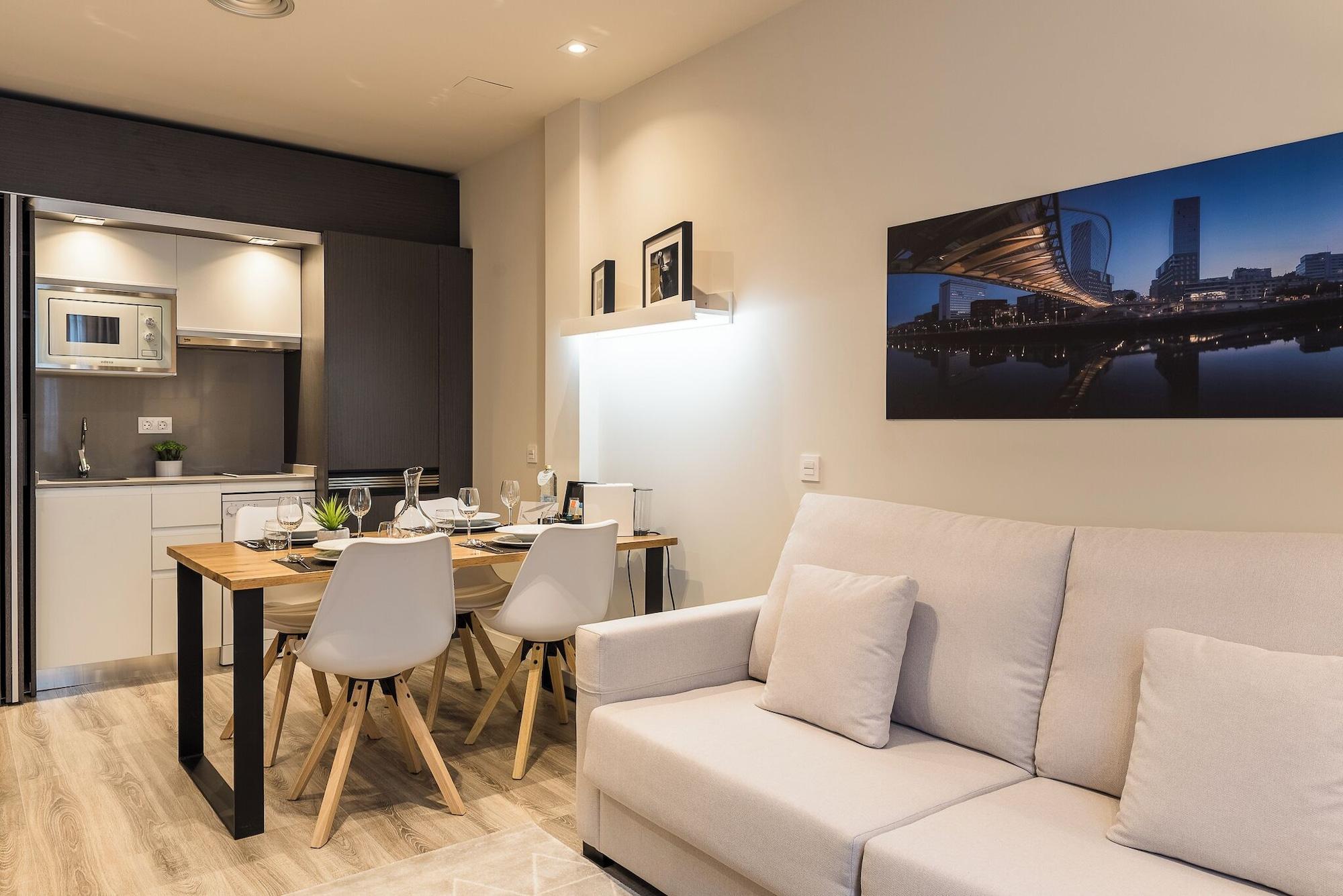 Varios Bilbao City Center by abba Suites