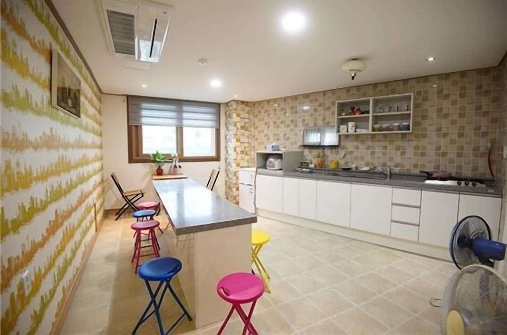Restaurant Dorcas Tourist Hostel