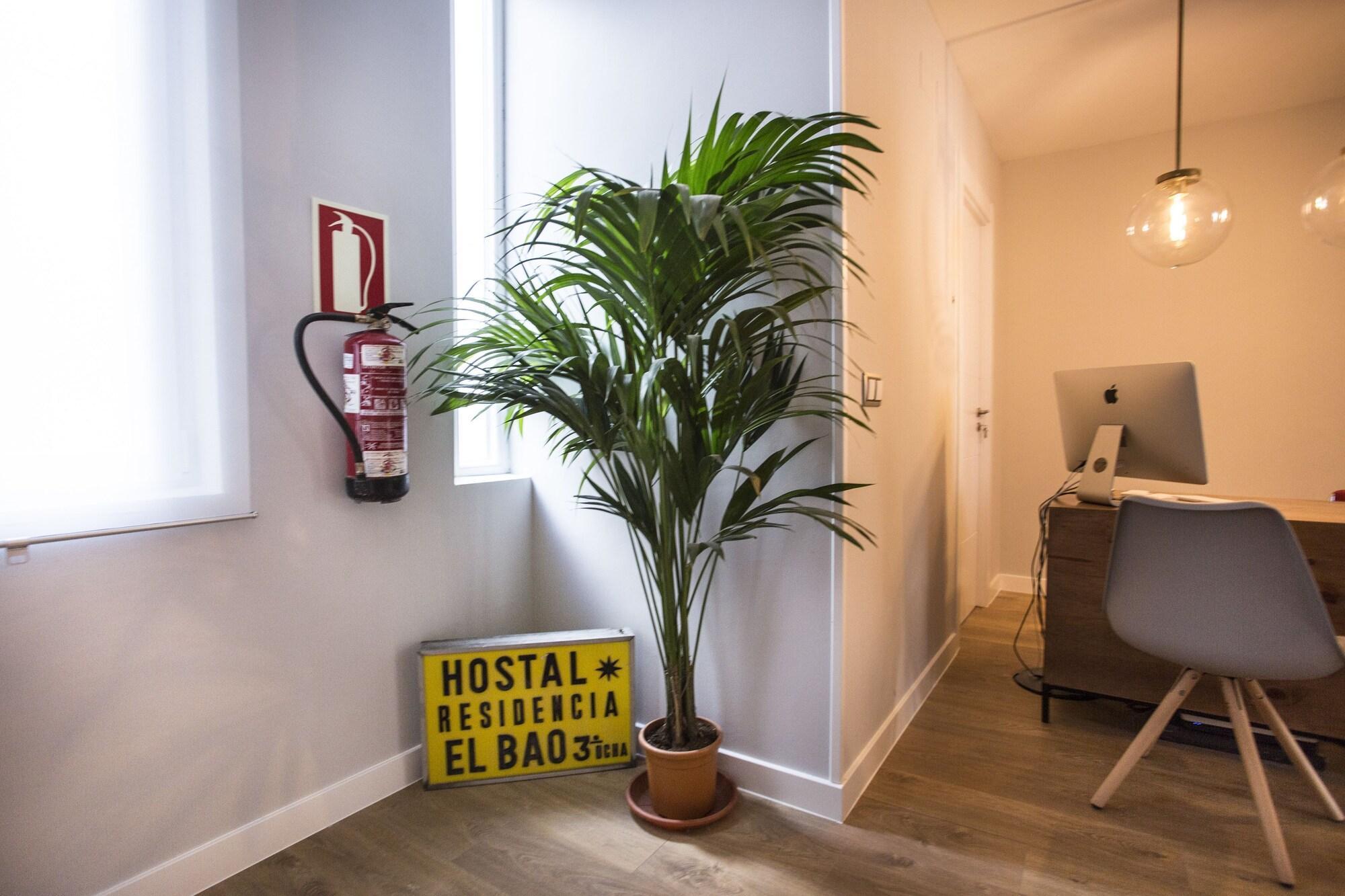 Vista Lobby Hola Rooms