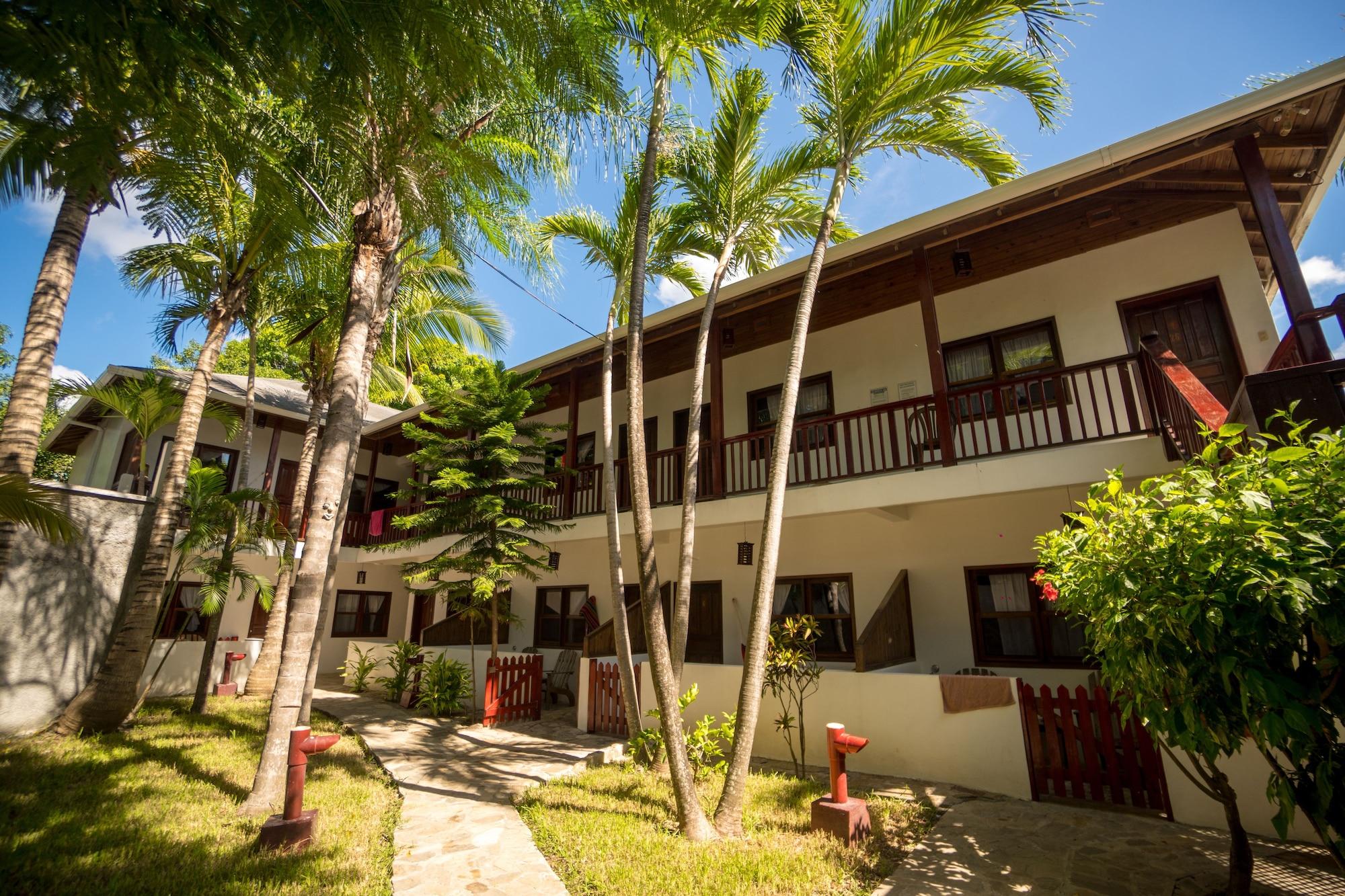 Vista Exterior Splash Inn Dive Resort & Villas