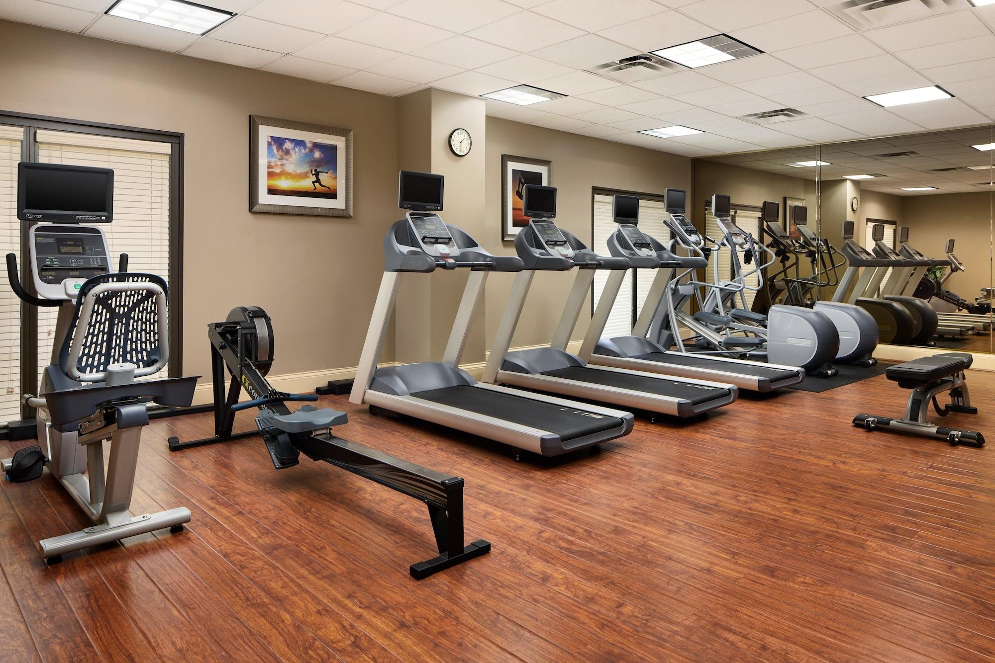 Gimnasio Holiday Inn Express & Suites Alpharetta - Windward Parkway by IHG