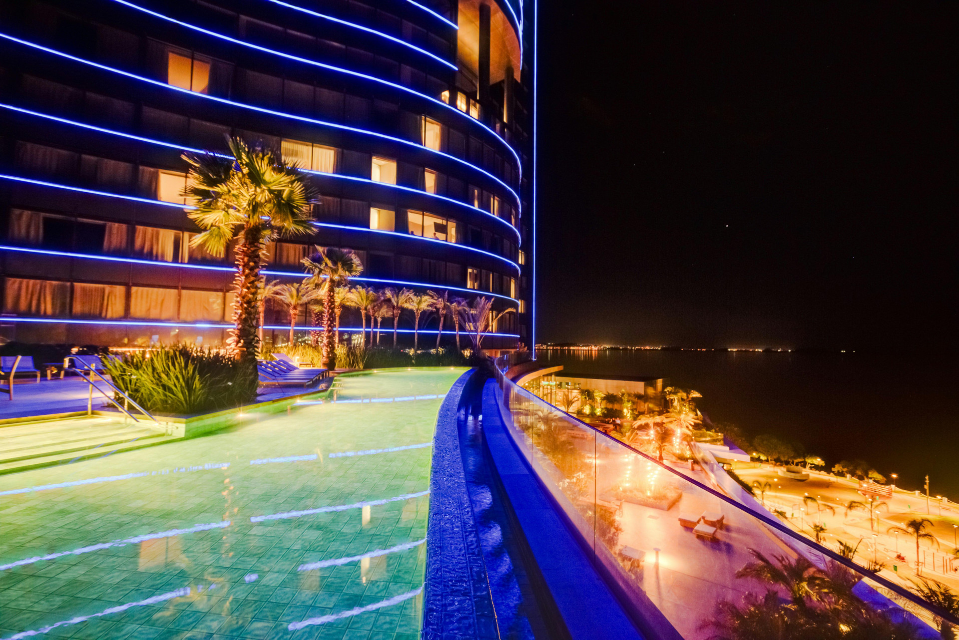 Pool view DoubleTree by Hilton Porto Alegre