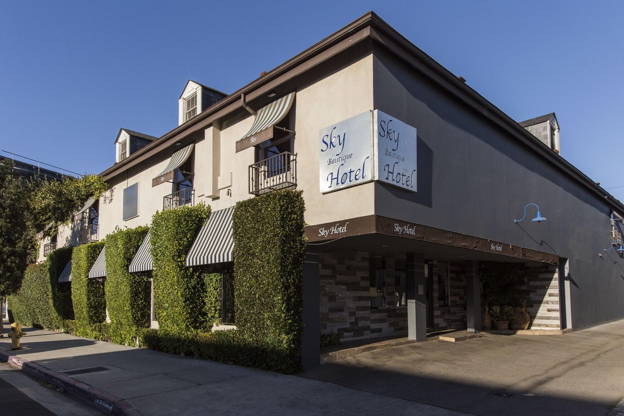 Vista Exterior L.A. Sky Boutique Hotel