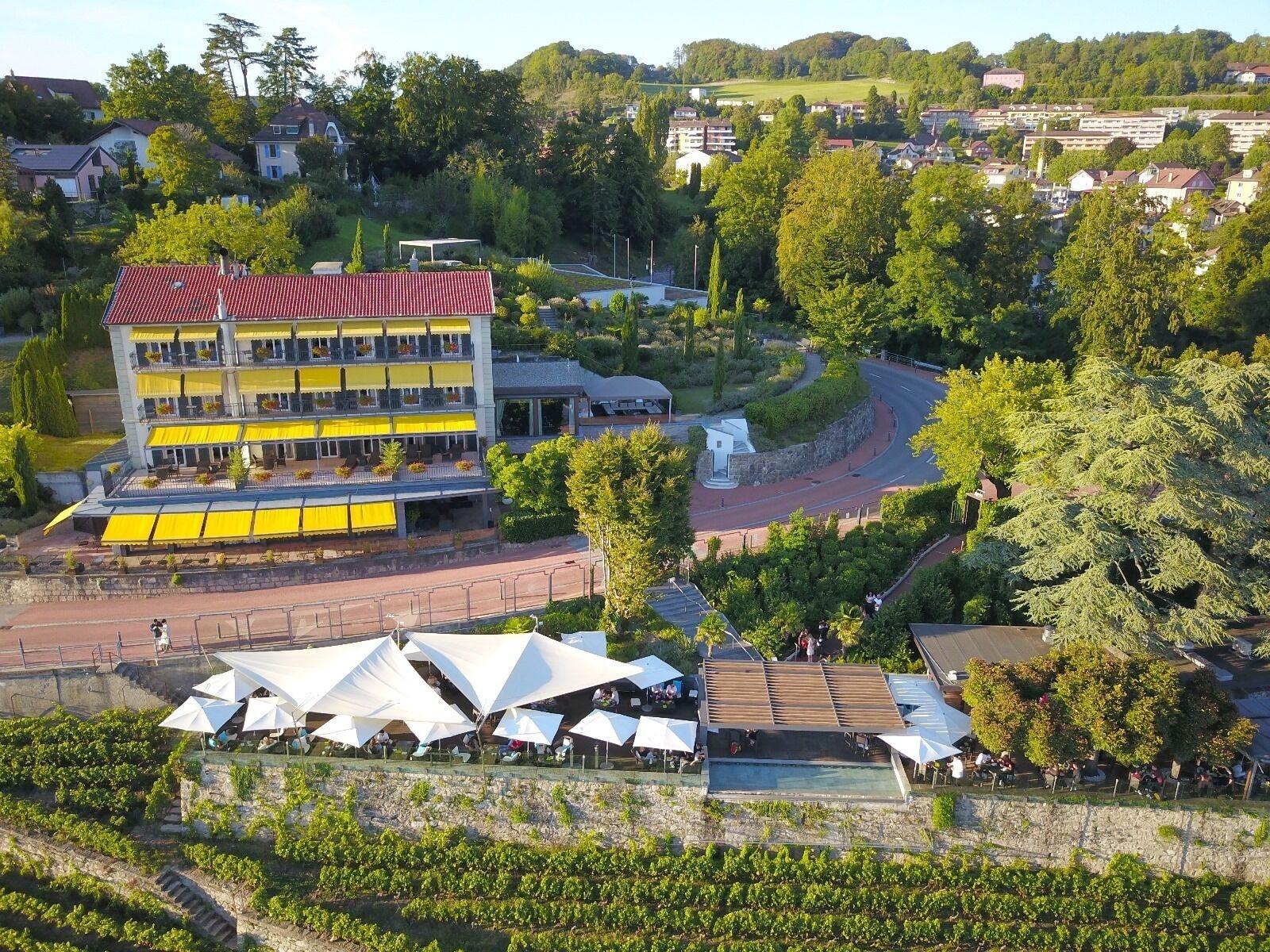 Vista Exterior Le Baron Tavernier Hôtel Restaurants Spa