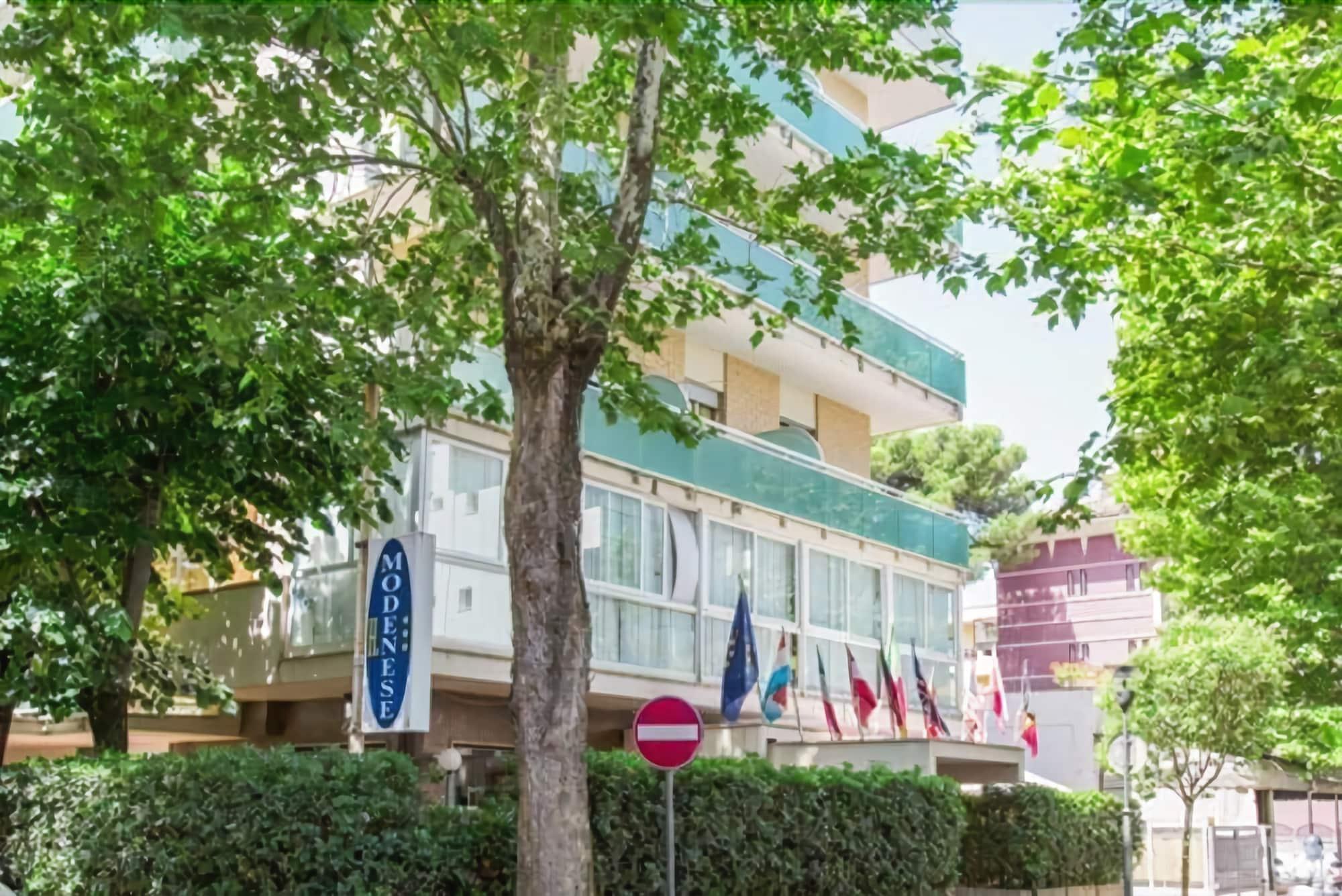 Varios Hotel Modenese