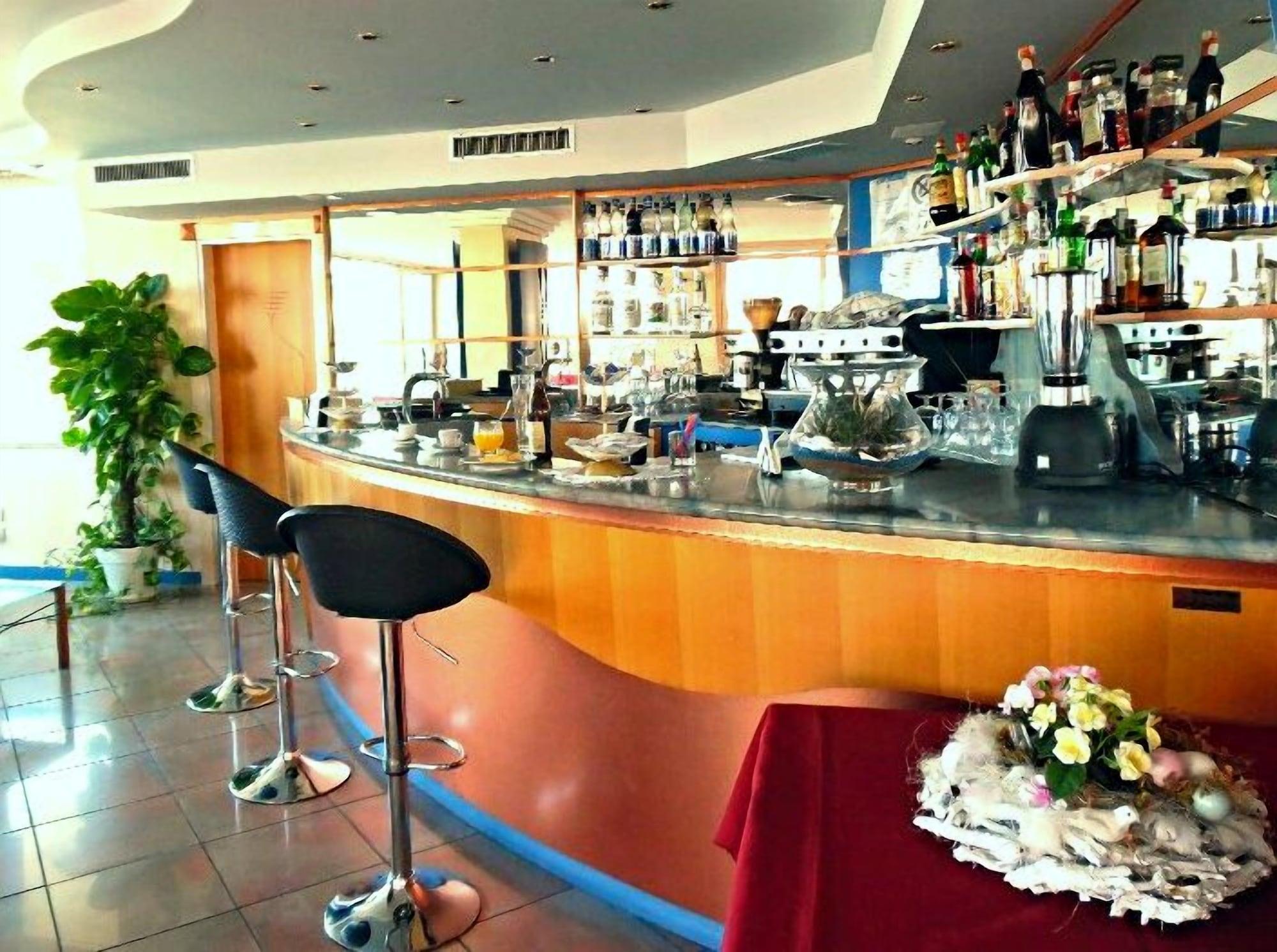 Bar/Salón Daniel's Hotel