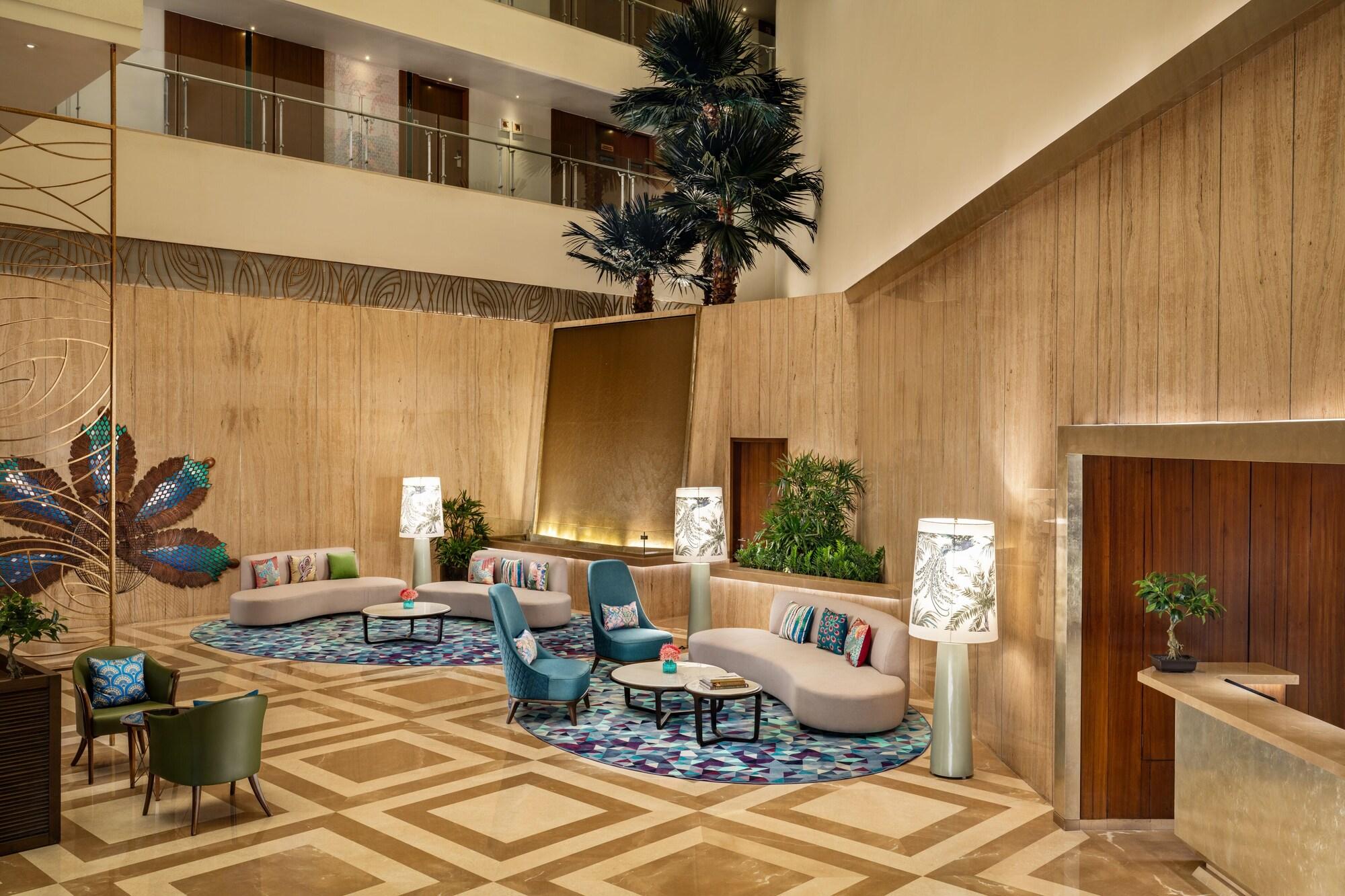 Vista Lobby Wow Crest, Indore – IHCL SeleQtions