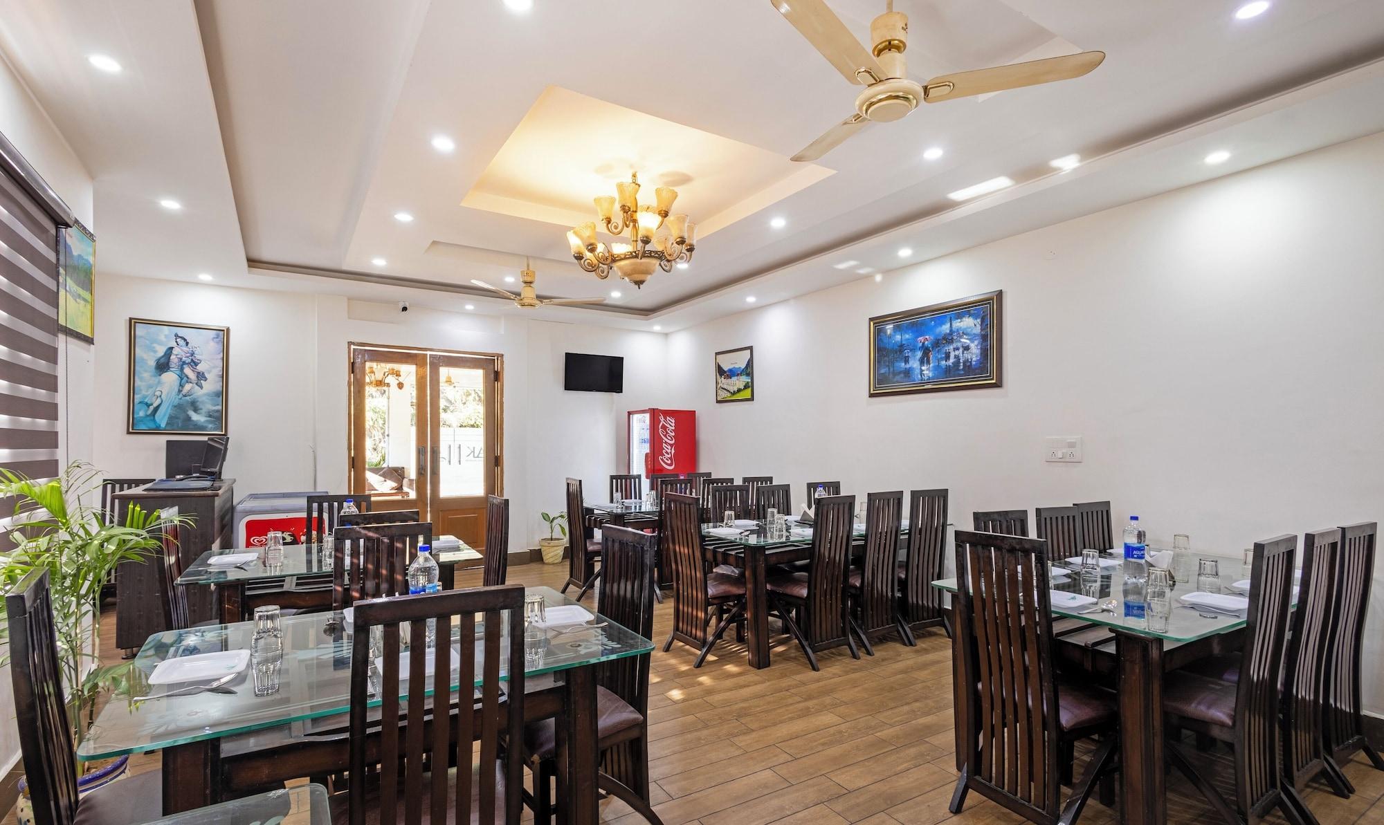 Restaurant Treebo Anjukul