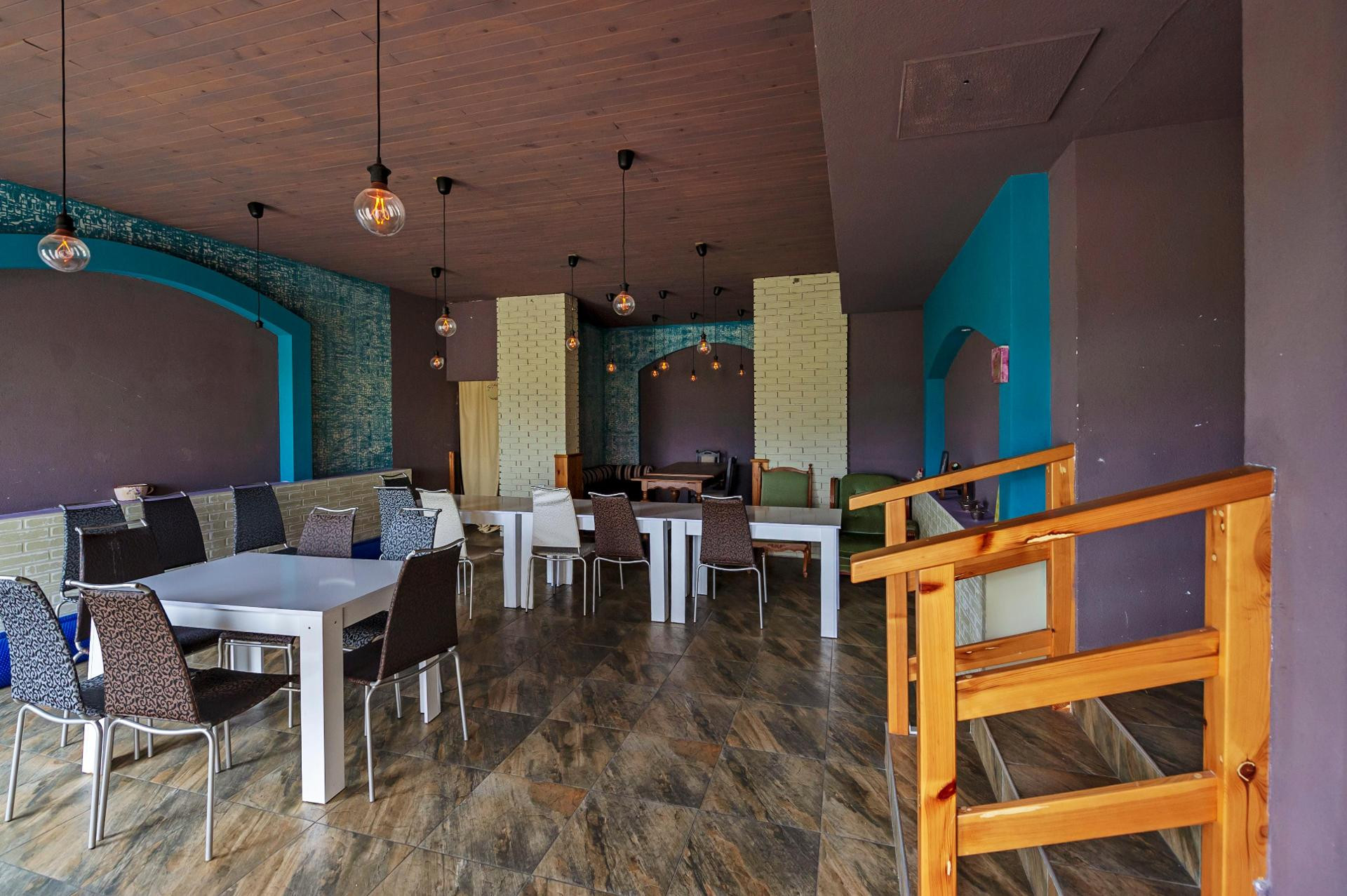 Centro de Negocios Seven Seasons Hotel