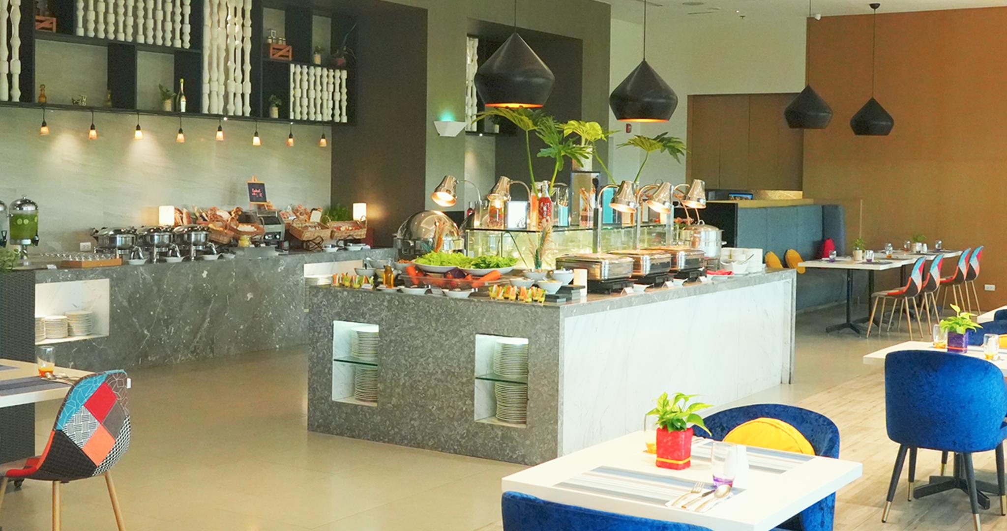 Restaurant Savoy Hotel Manila near NAIA Terminal 3 MNL