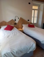 Alquiler Vacacional - Vale and Schena attic room with hot tub