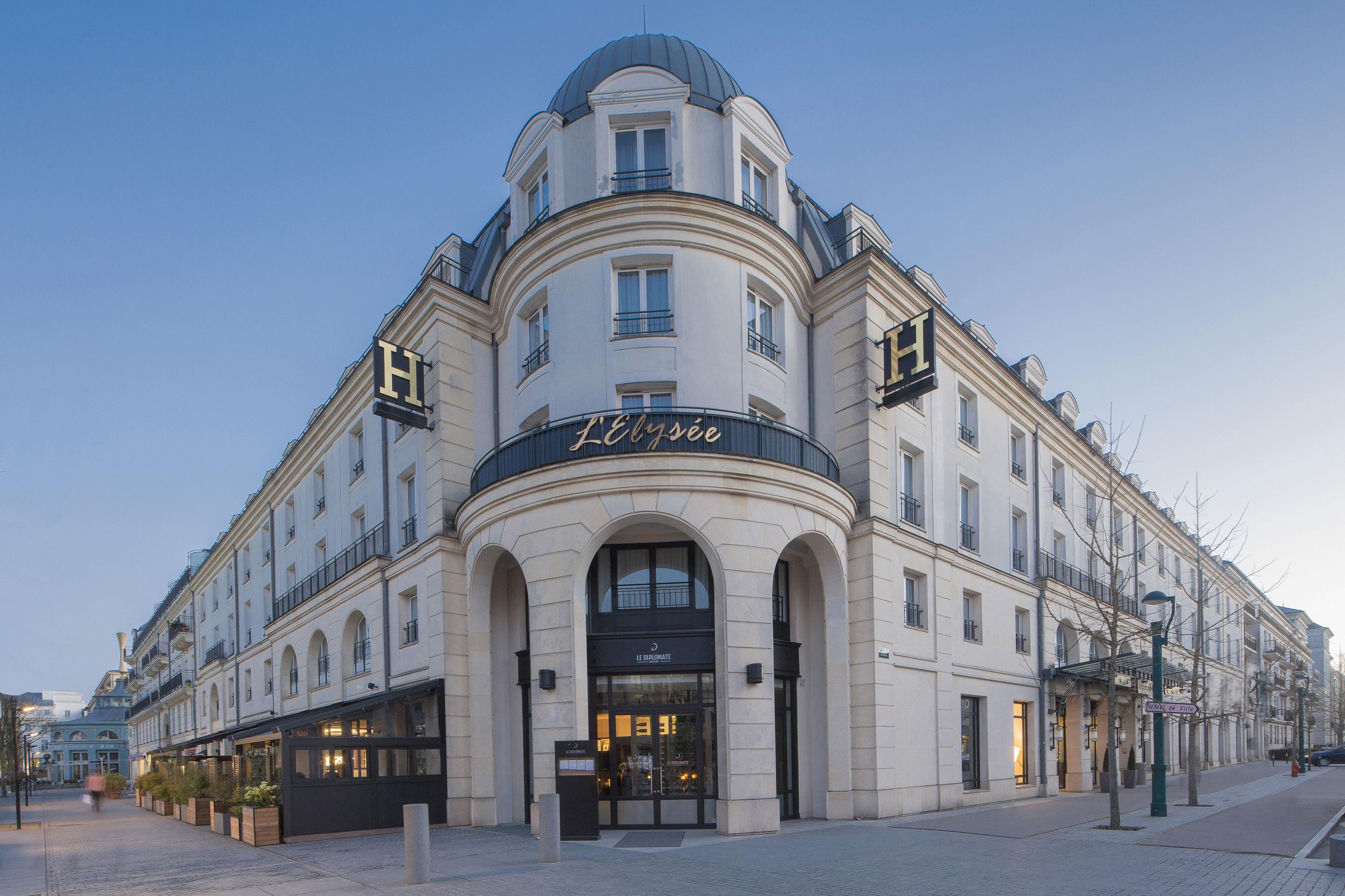 Vista Exterior Hôtel l'Elysée Val d'Europe