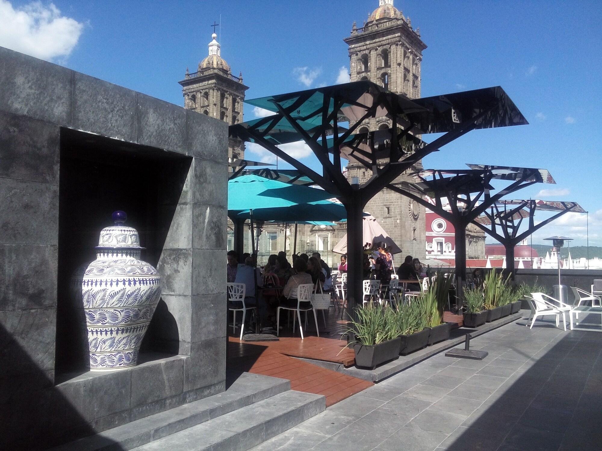 Bar/Salón El Encanto