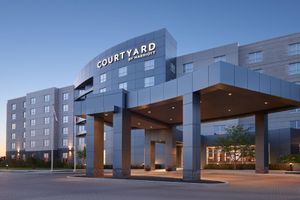 Alojamiento - Courtyard by Marriott Calgary Airport