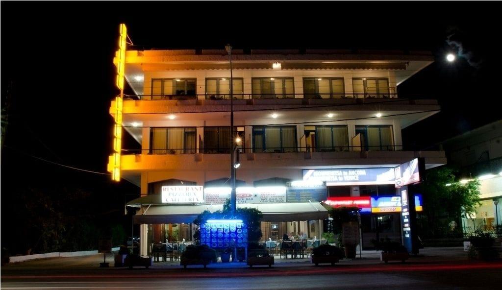 Vista Exterior Oscar Hotel