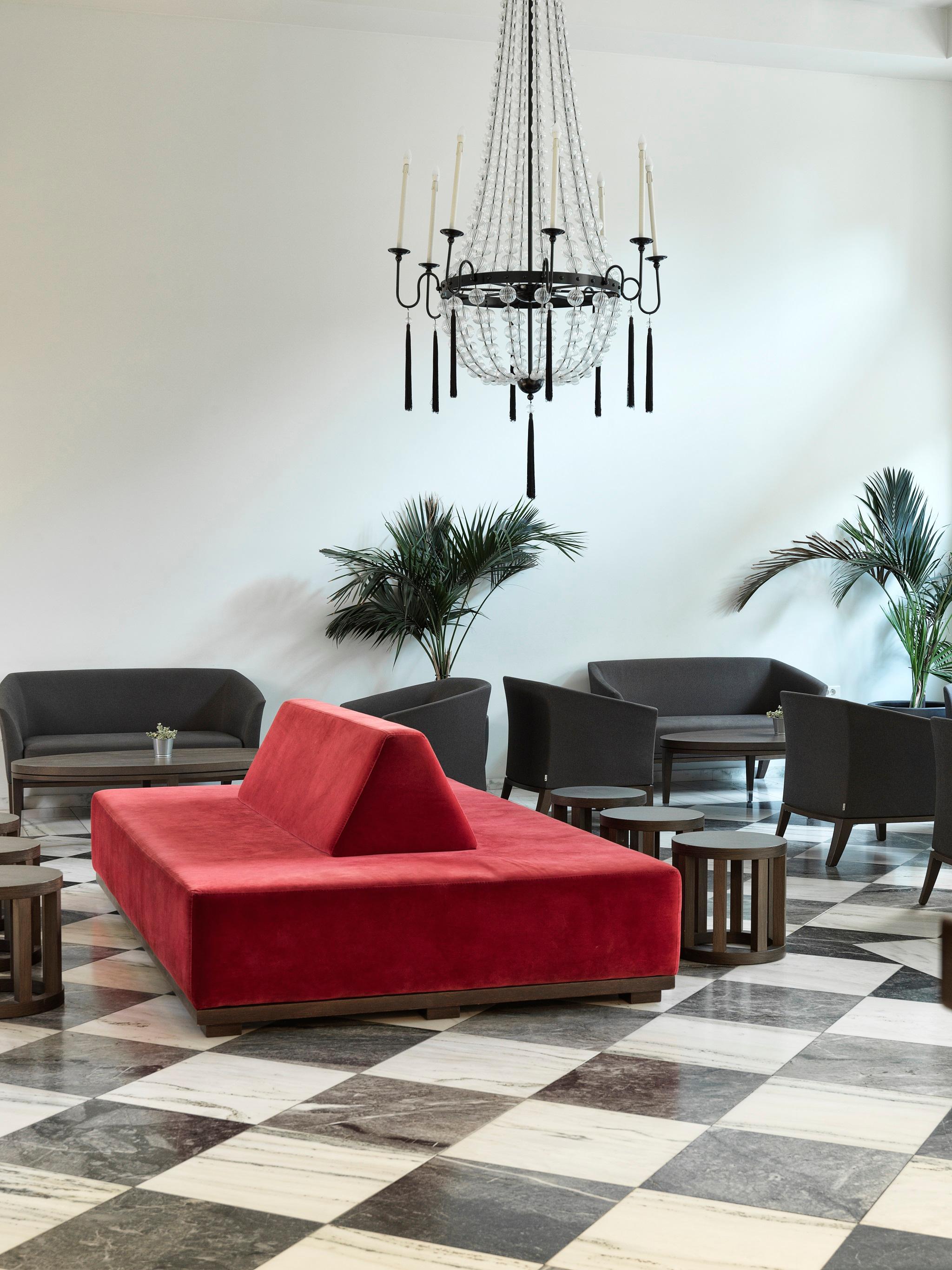Vista Lobby Acropolis Hill
