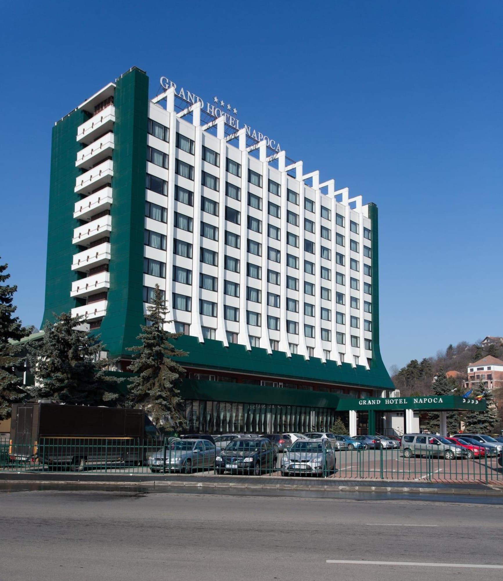 Vista Exterior Grand Hotel Napoca