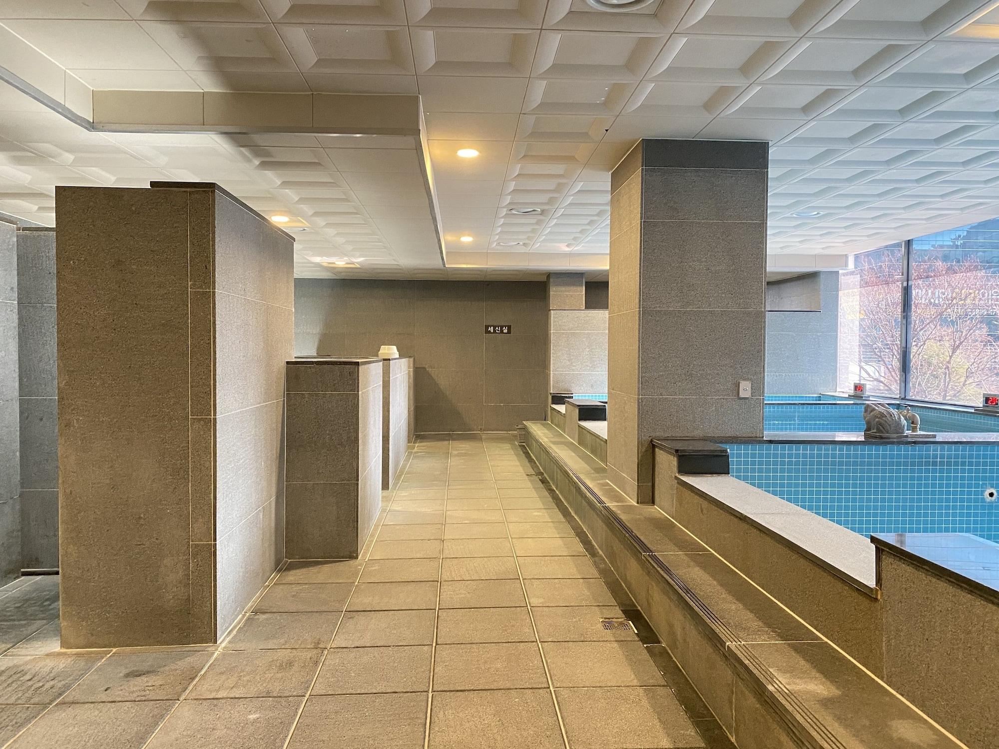 Spa Hotel International