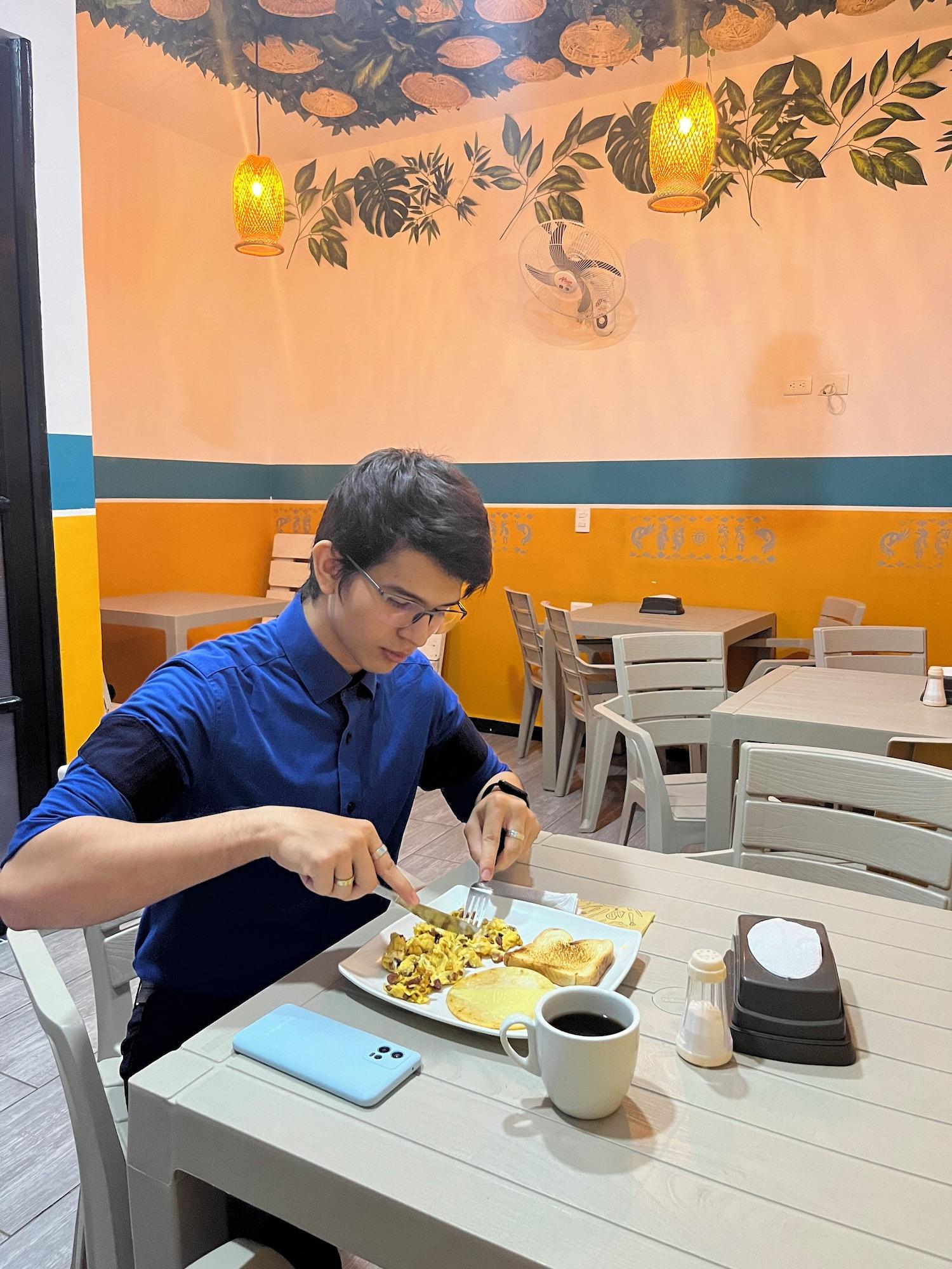 Restaurant Hotel Paraíso Hawaii Girardot