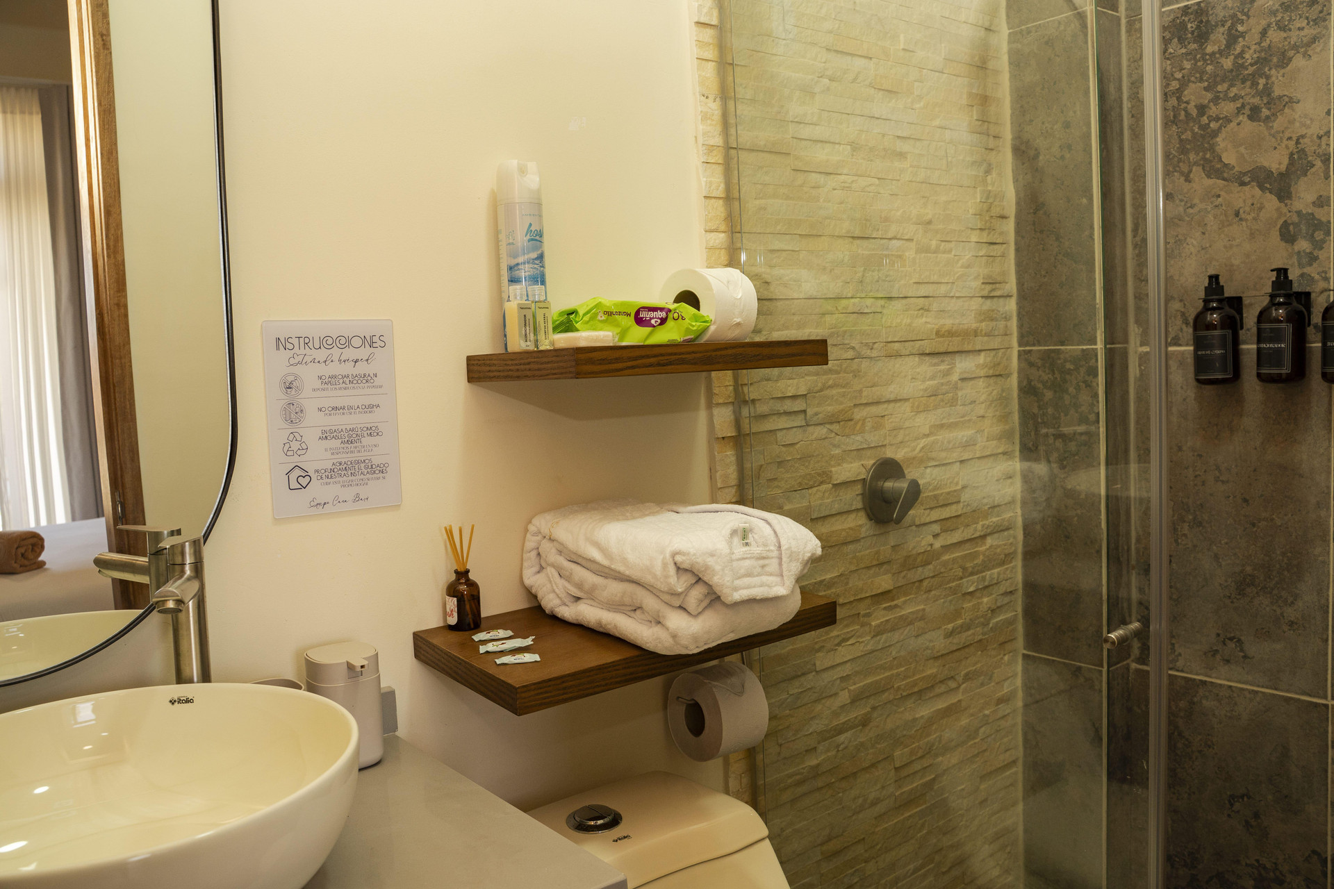 Baño Casa Barú