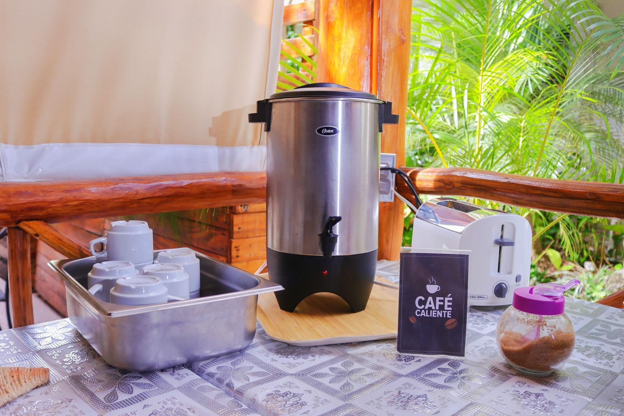 Restaurant Hotel Villas Colibrí Suites and Bungalows.