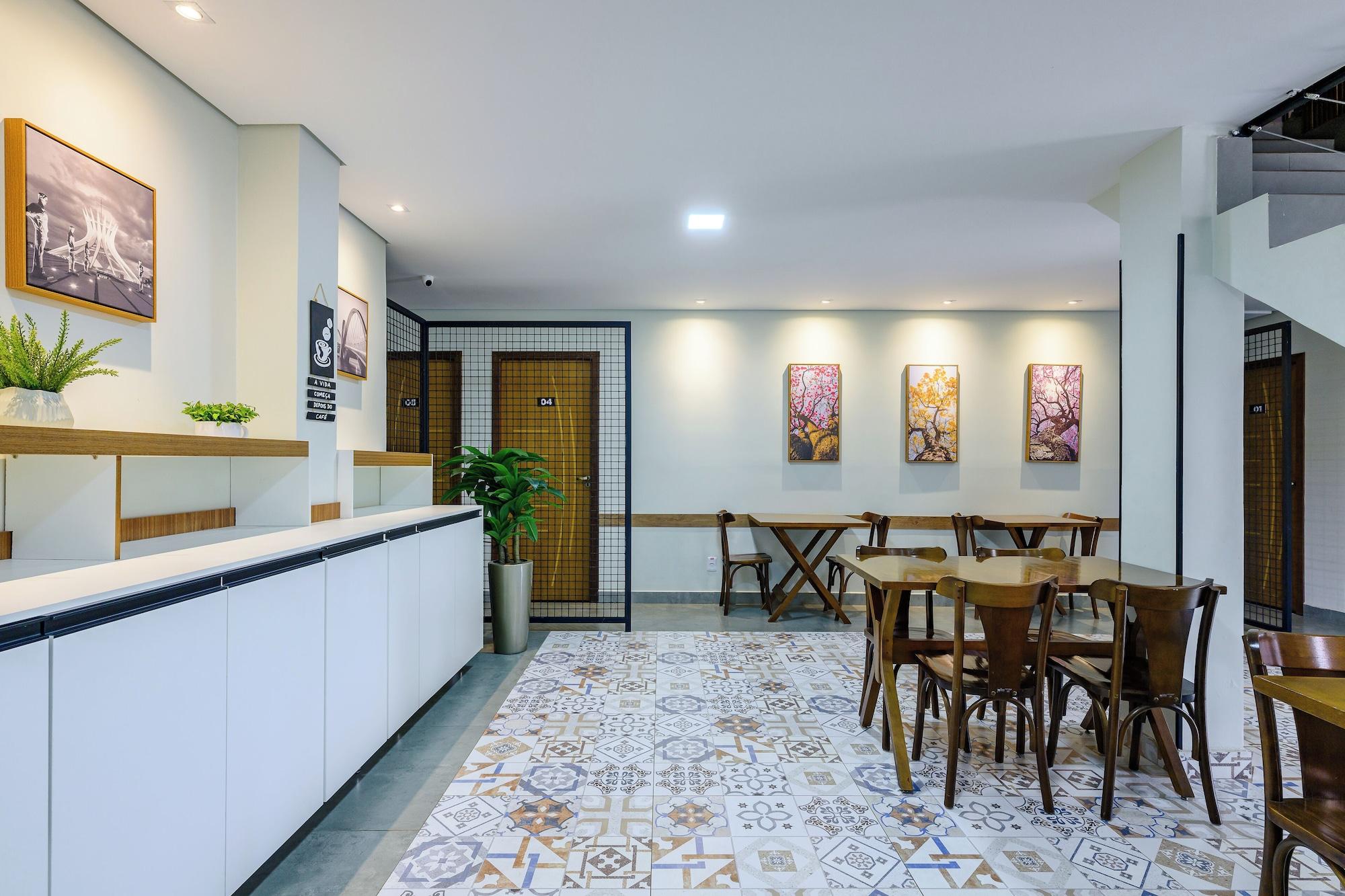 Restaurant OYO Hotel Brisa Tropical, Brasília