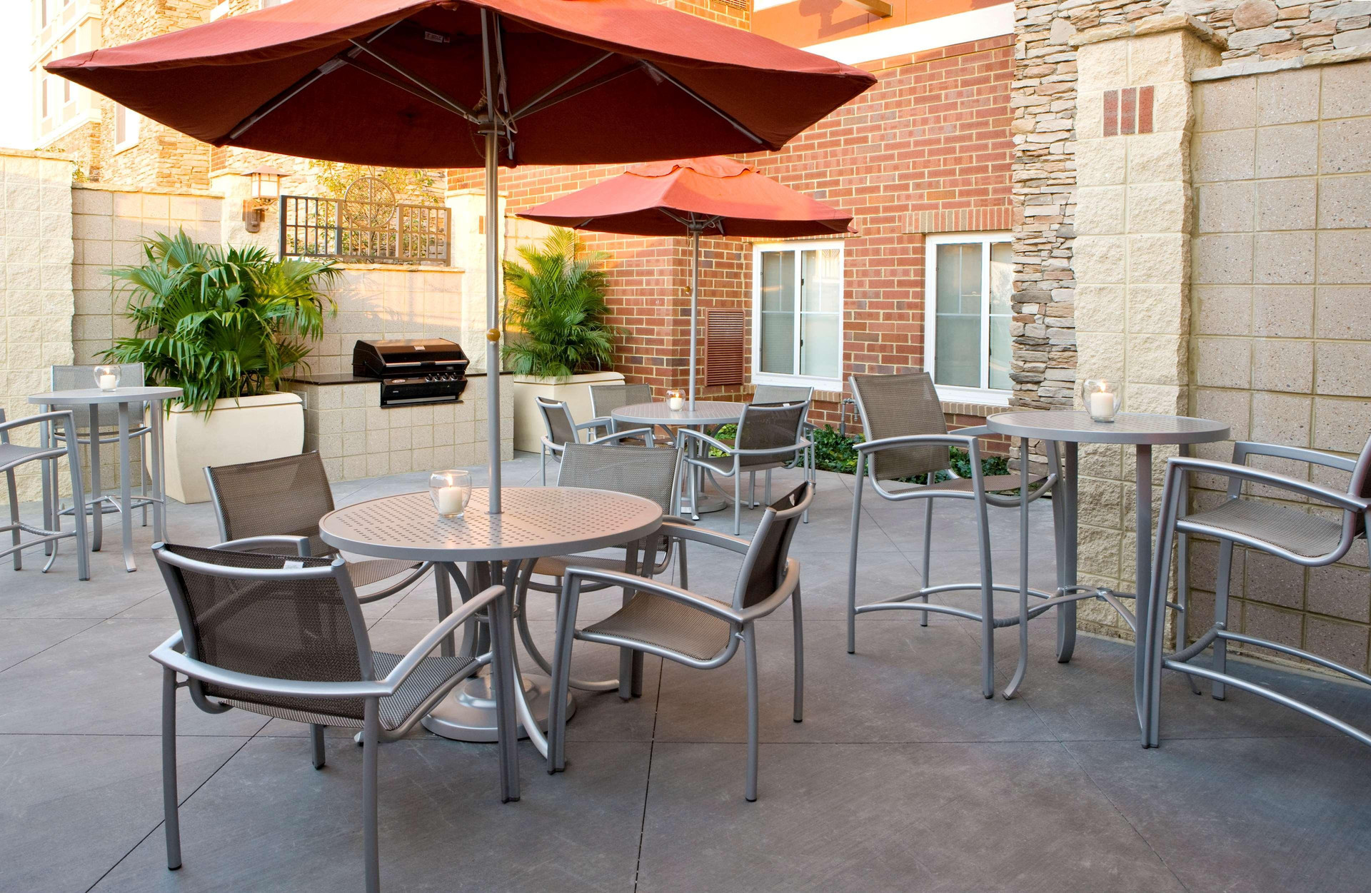 Restaurant HYATT house Sterling/Dulles Airport-North