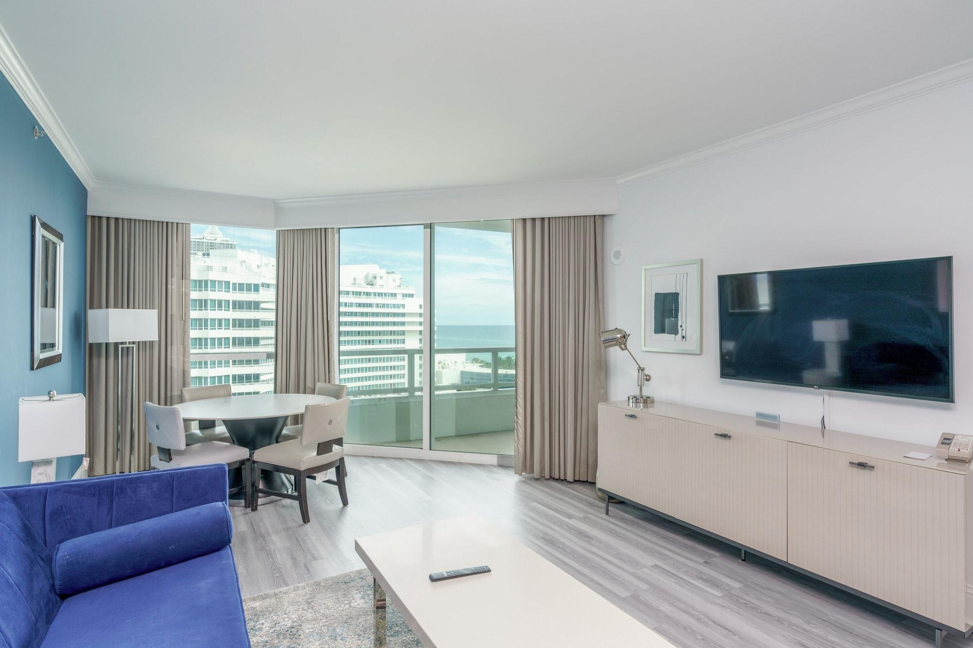 Varios Residences at Fontainebleau Miami