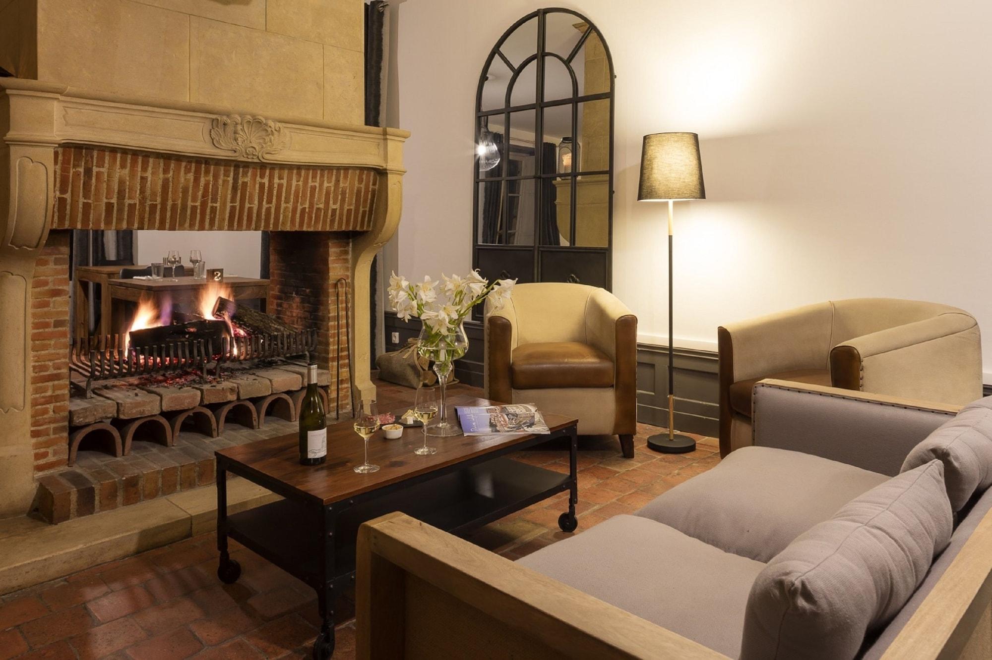 Vista Lobby Hôtel Le Savigny