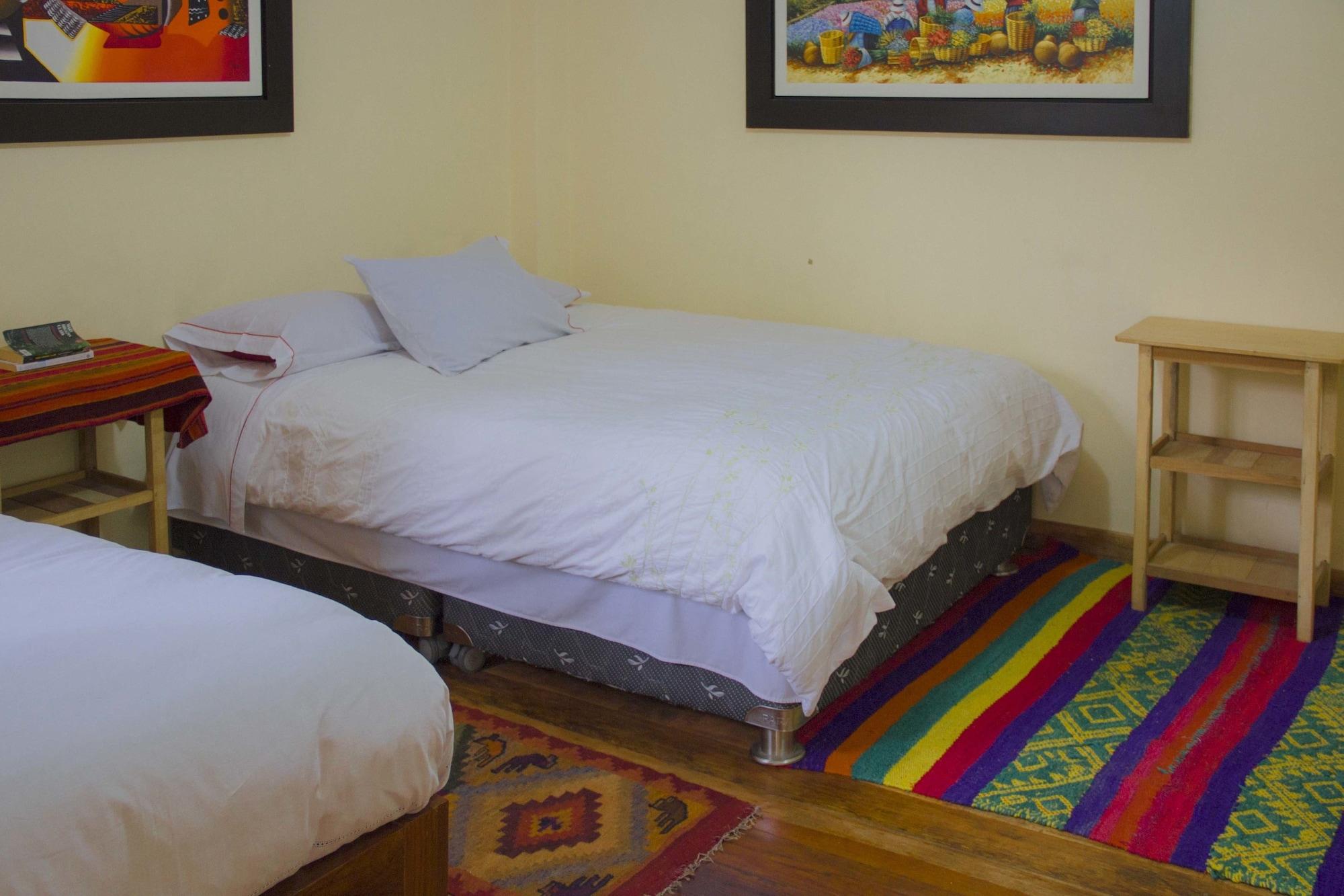 Varios Tumy House B&B