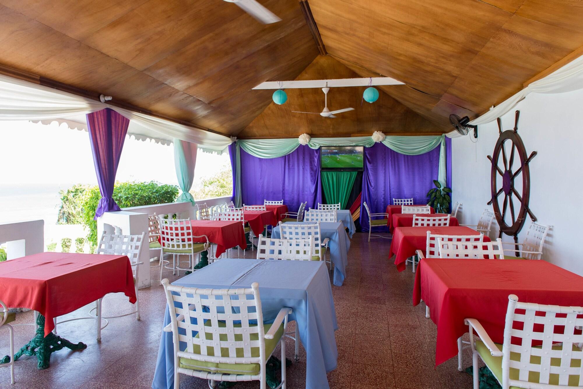 Restaurant Blue Lagoon Beach Studio At Montego Club Resort