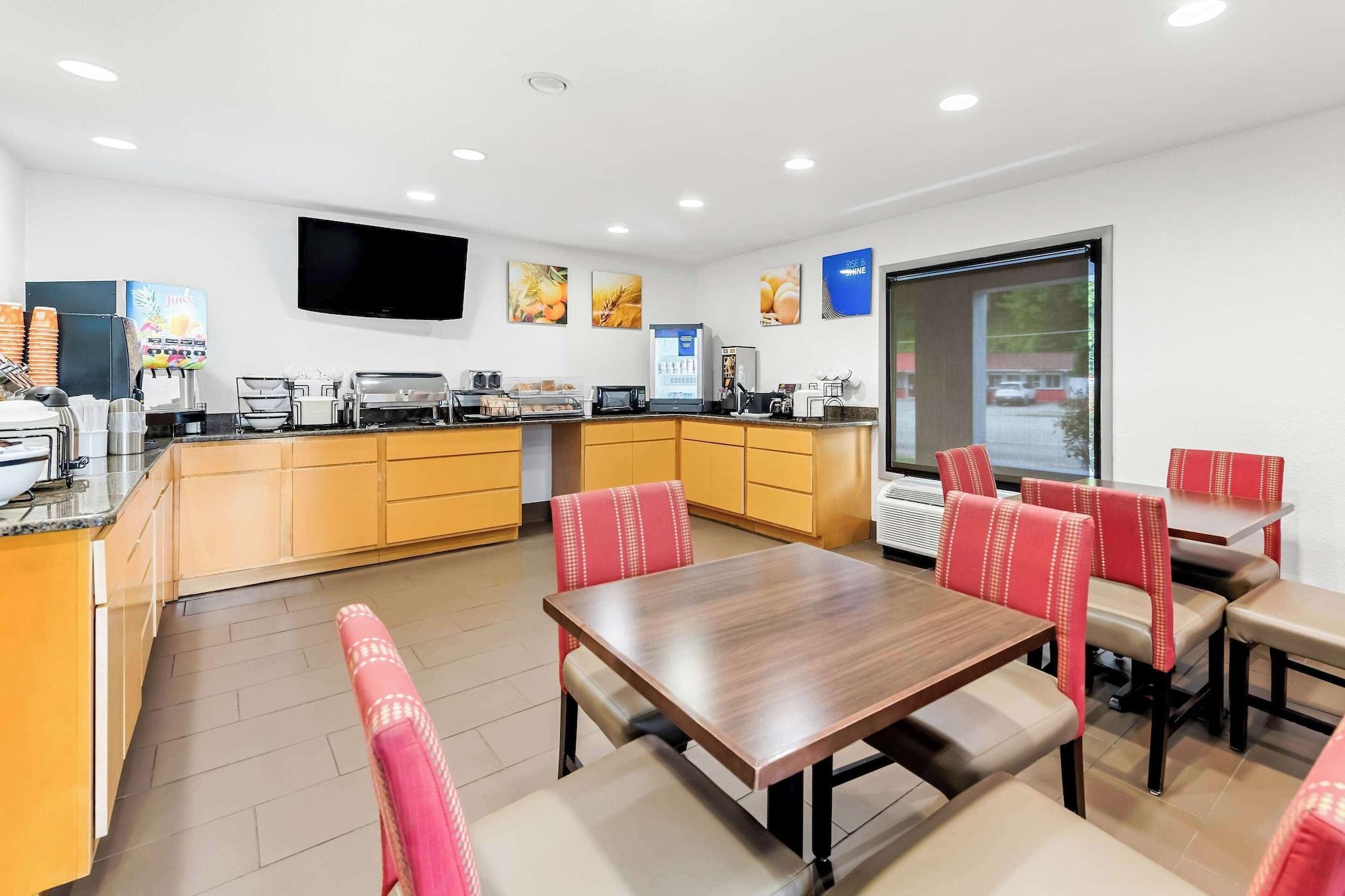 Restaurant Comfort Inn near Great Smoky Mountain National Park