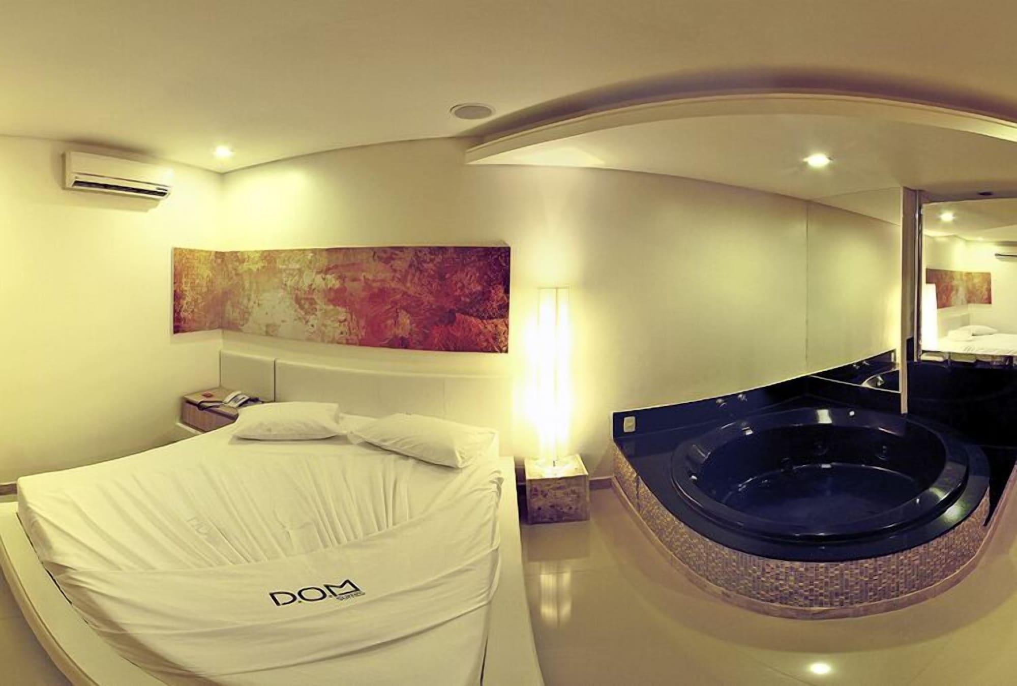 Varios Dom Suites - Adults Only