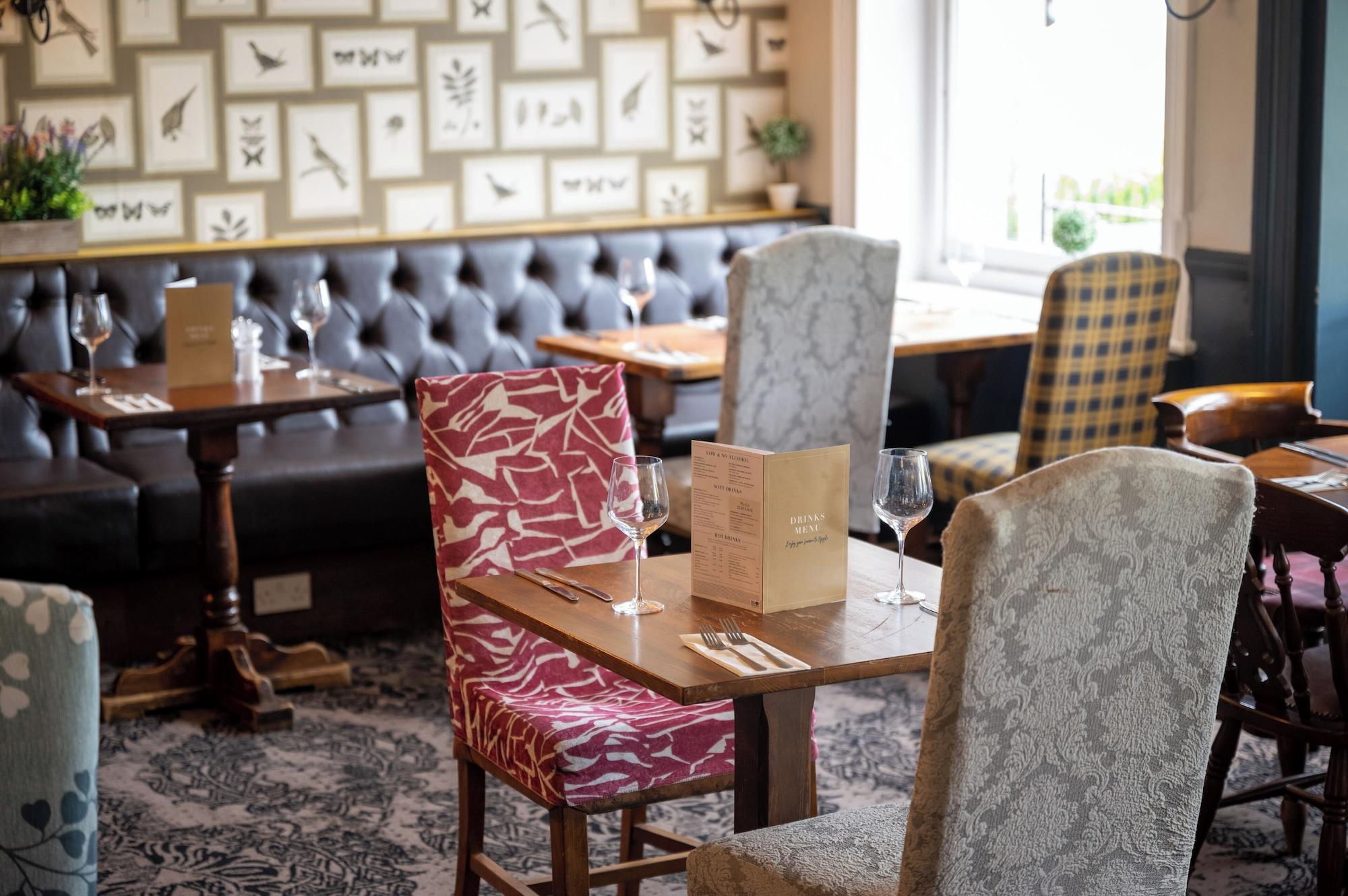 Restaurant Rising Sun Hotel by Greene King Inns