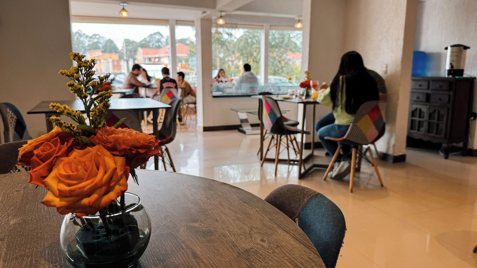 Restaurant Sanchz Aqua Lounge Hotel by Chat Noir